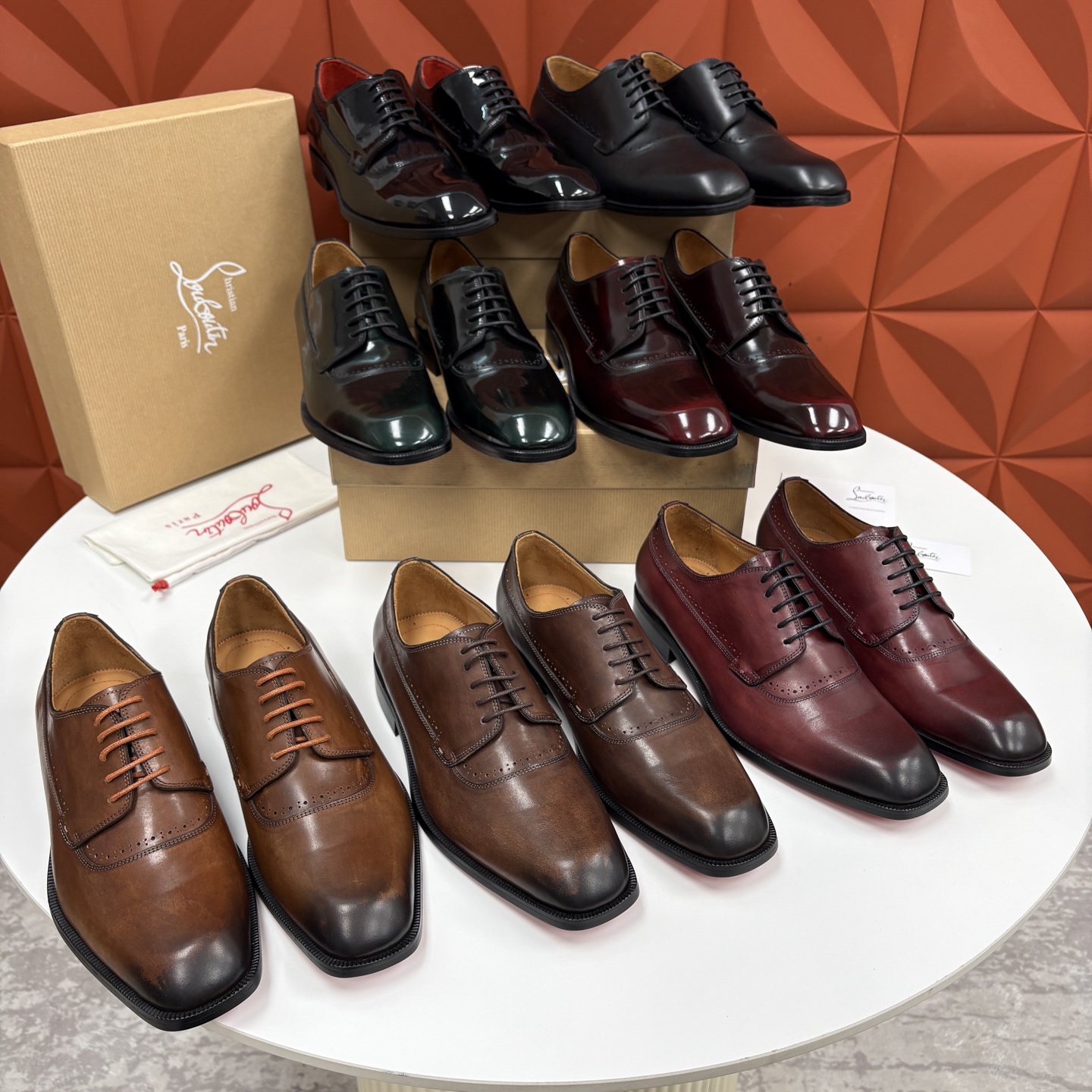💋💍 CL 新品男士正装鞋皮鞋 Christia* Loubouti* 红底鞋 皮革肌理与红底美学的绅士