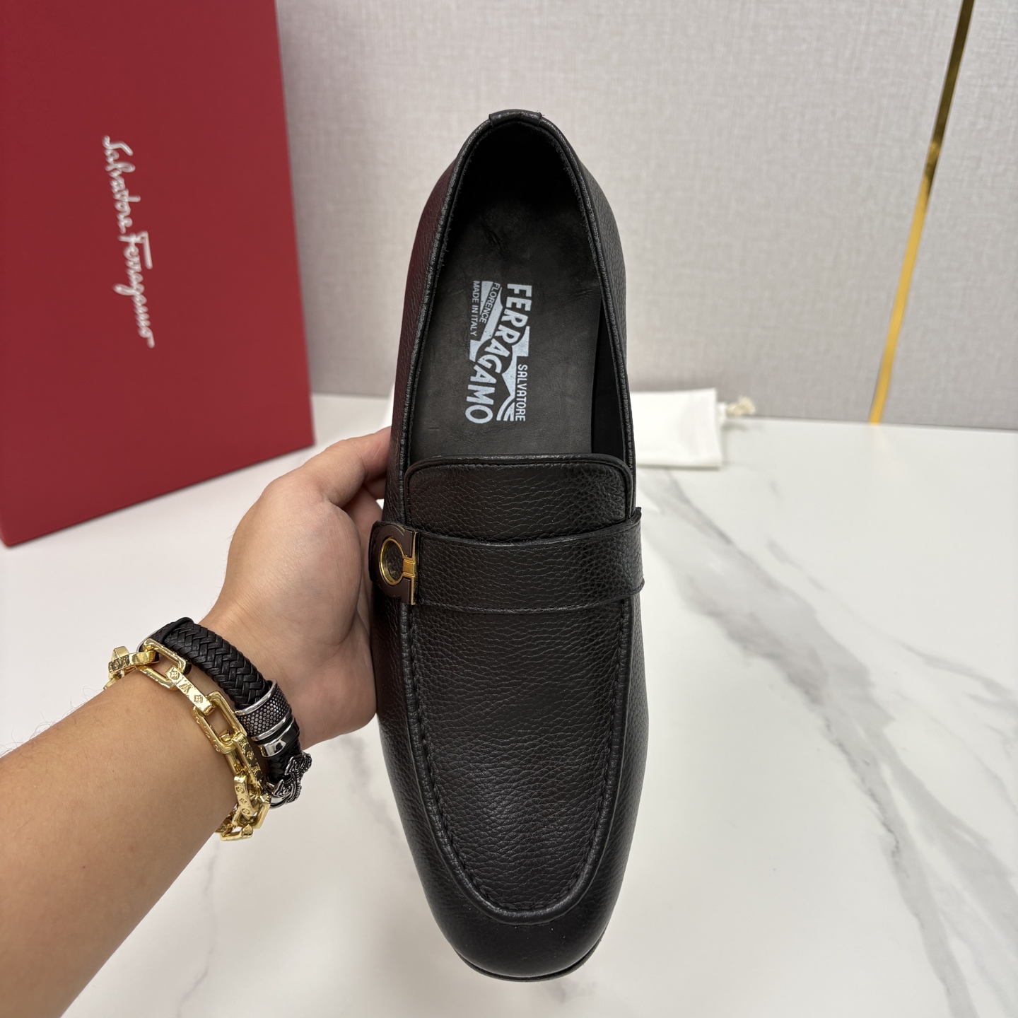 💋💍 SF 菲拉** 专柜同步新款 男士便鞋 可休闲可正装莫卡辛乐福皮鞋 经典造型体现正装时髦魅力，全新