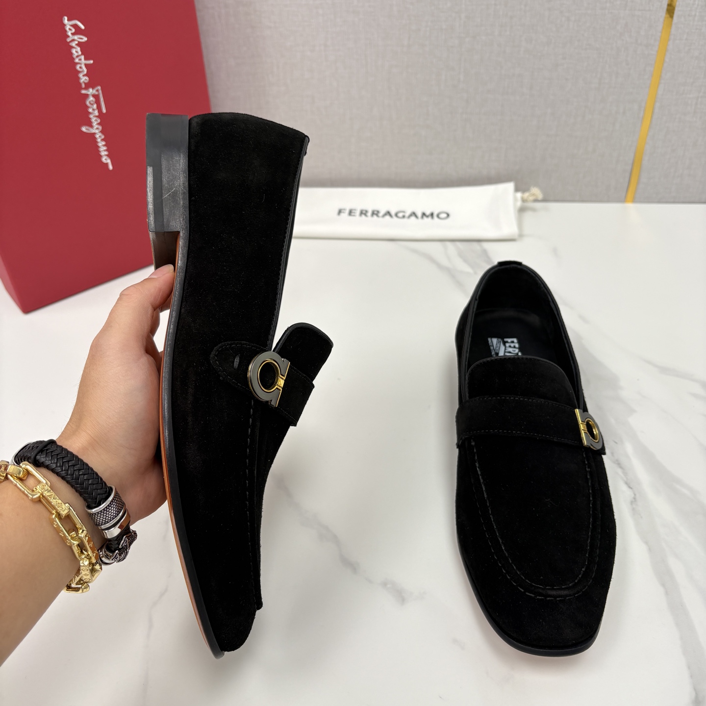 💋💍 SF 菲拉** 专柜同步新款 男士便鞋 可休闲可正装莫卡辛乐福皮鞋 经典造型体现正装时髦魅力，全新