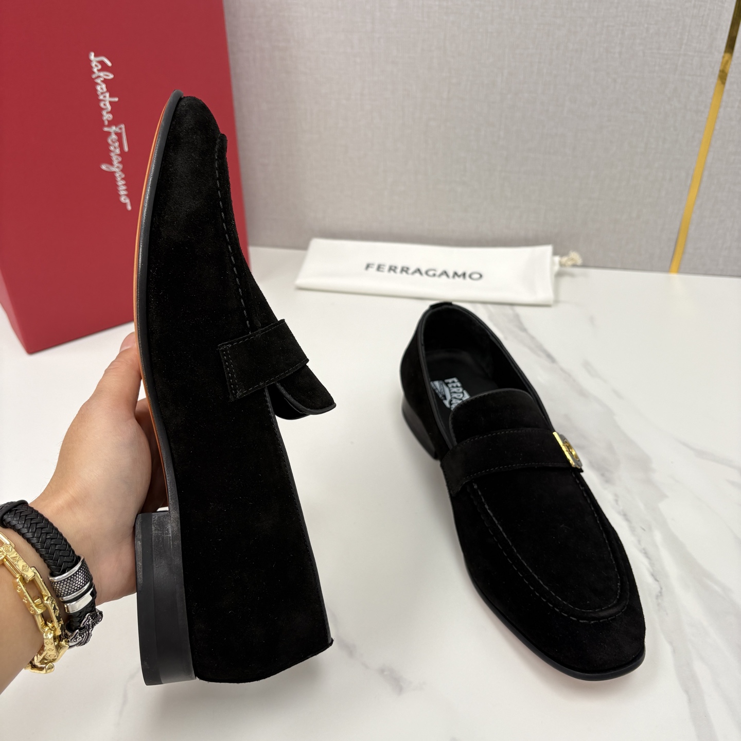 💋💍 SF 菲拉** 专柜同步新款 男士便鞋 可休闲可正装莫卡辛乐福皮鞋 经典造型体现正装时髦魅力，全新