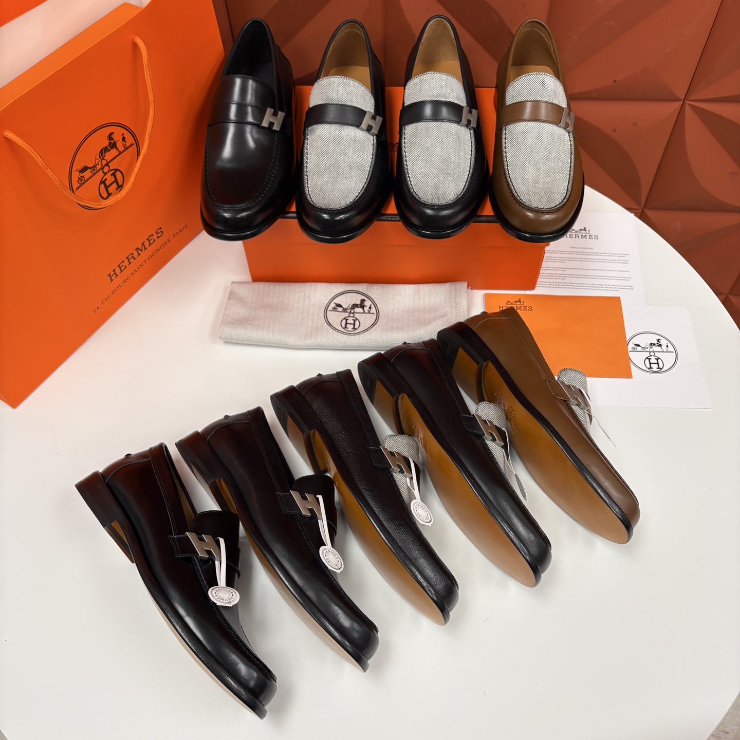 💋💍 H家 爱马-仕 Milton 新品男士乐福鞋皮鞋 官方 12,800 这款男士乐福鞋，延续品牌百年