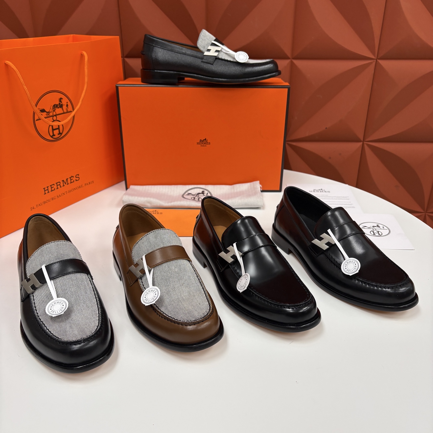 💋💍 H家 爱马-仕 Milton 新品男士乐福鞋皮鞋 官方 12,800 这款男士乐福鞋，延续品牌百年