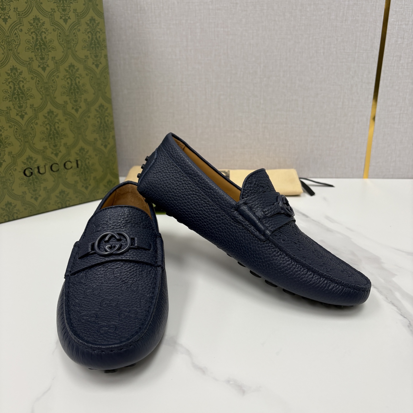 💋💍 G家 代购版 官网同步发售 GUCC* 古～驰 饰马衔扣男士驾车鞋 官方 7,300 经典款式豆豆