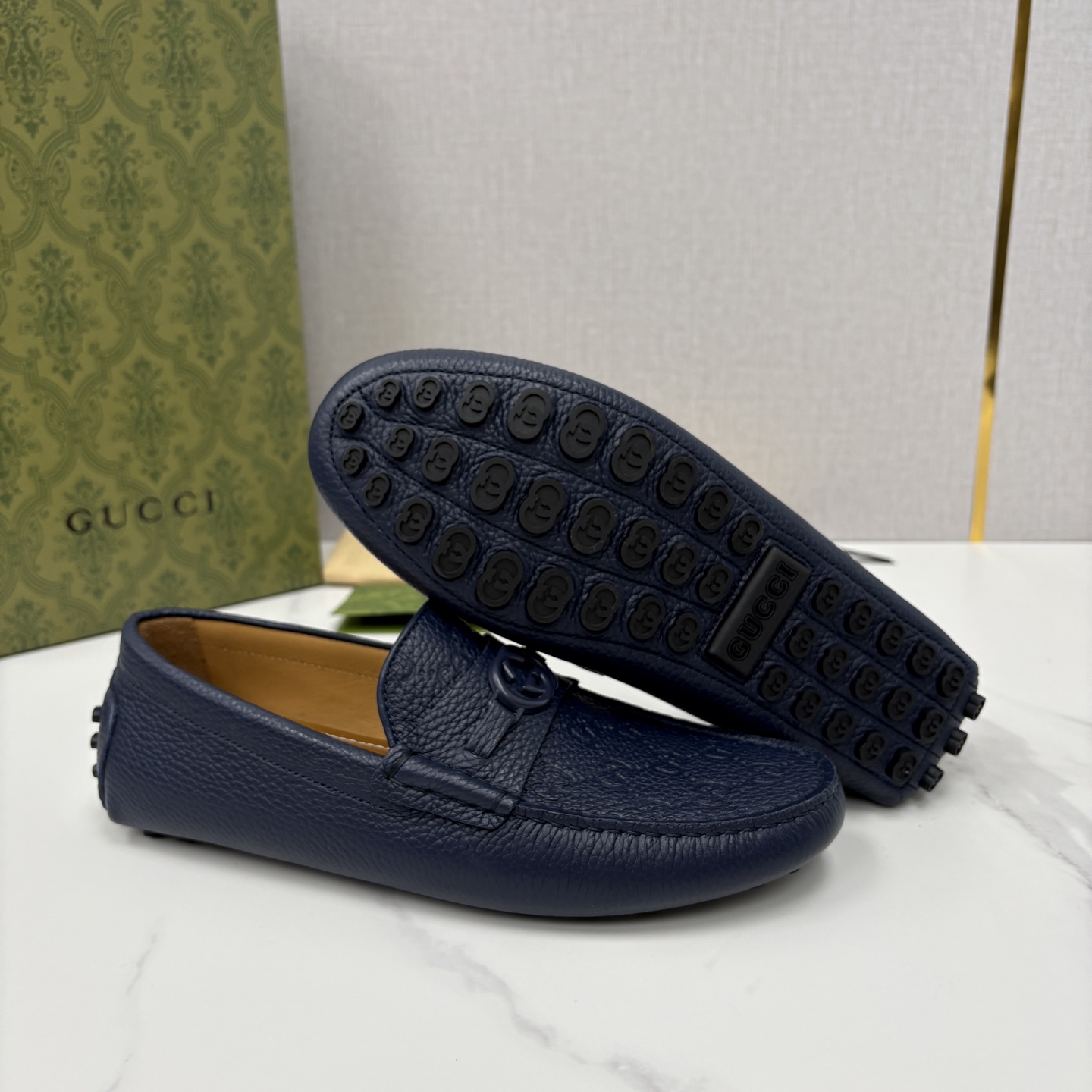 💋💍 G家 代购版 官网同步发售 GUCC* 古～驰 饰马衔扣男士驾车鞋 官方 7,300 经典款式豆豆