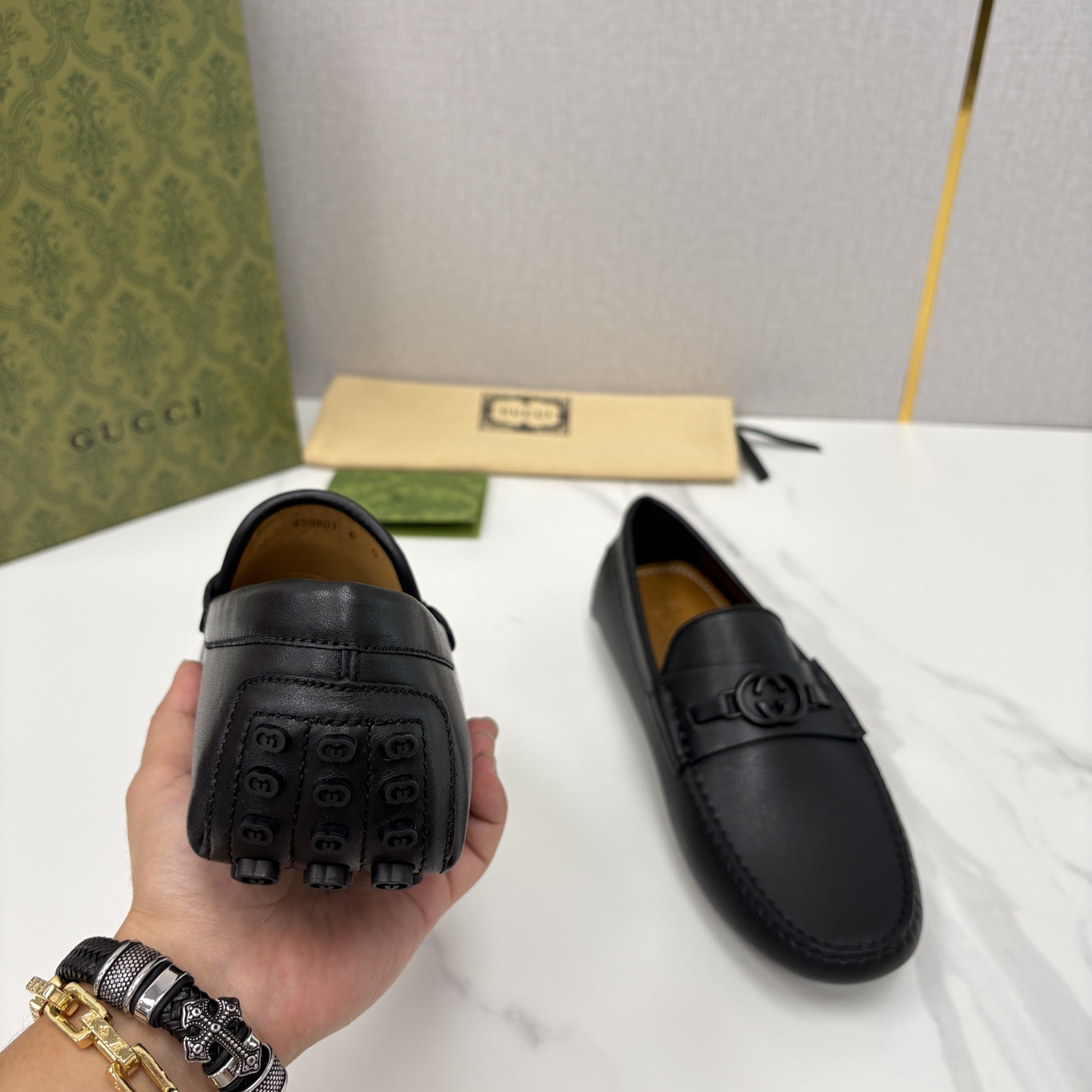 💋💍 G家 代购版 官网同步发售 GUCC* 古～驰 饰马衔扣男士驾车鞋 官方 7,300 经典款式豆豆