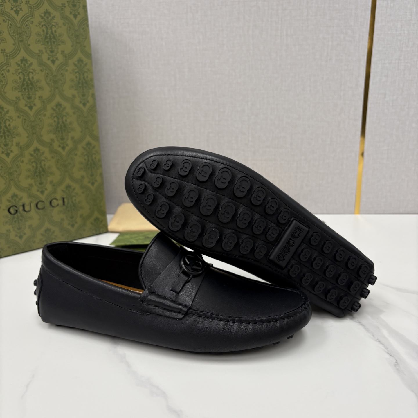 💋💍 G家 代购版 官网同步发售 GUCC* 古～驰 饰马衔扣男士驾车鞋 官方 7,300 经典款式豆豆