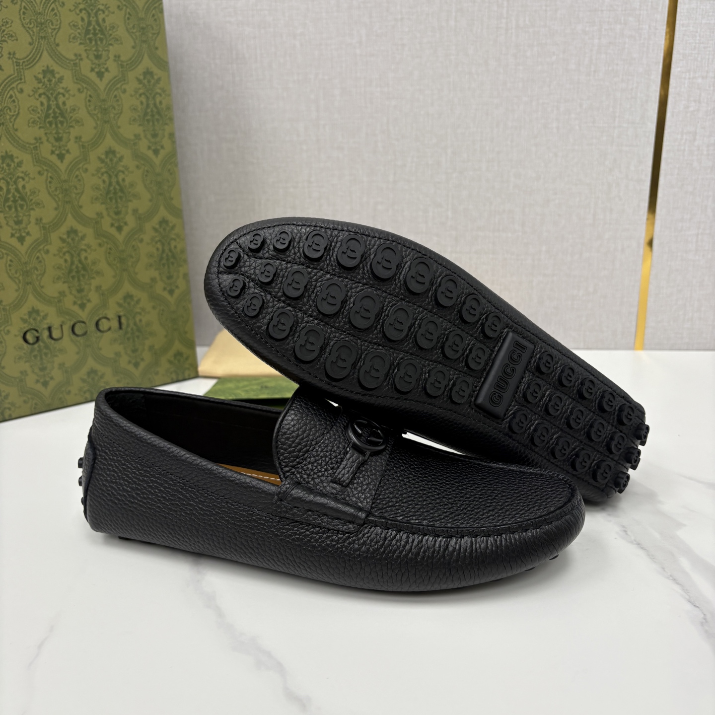 💋💍 G家 代购版 官网同步发售 GUCC* 古～驰 饰马衔扣男士驾车鞋 官方 7,300 经典款式豆豆