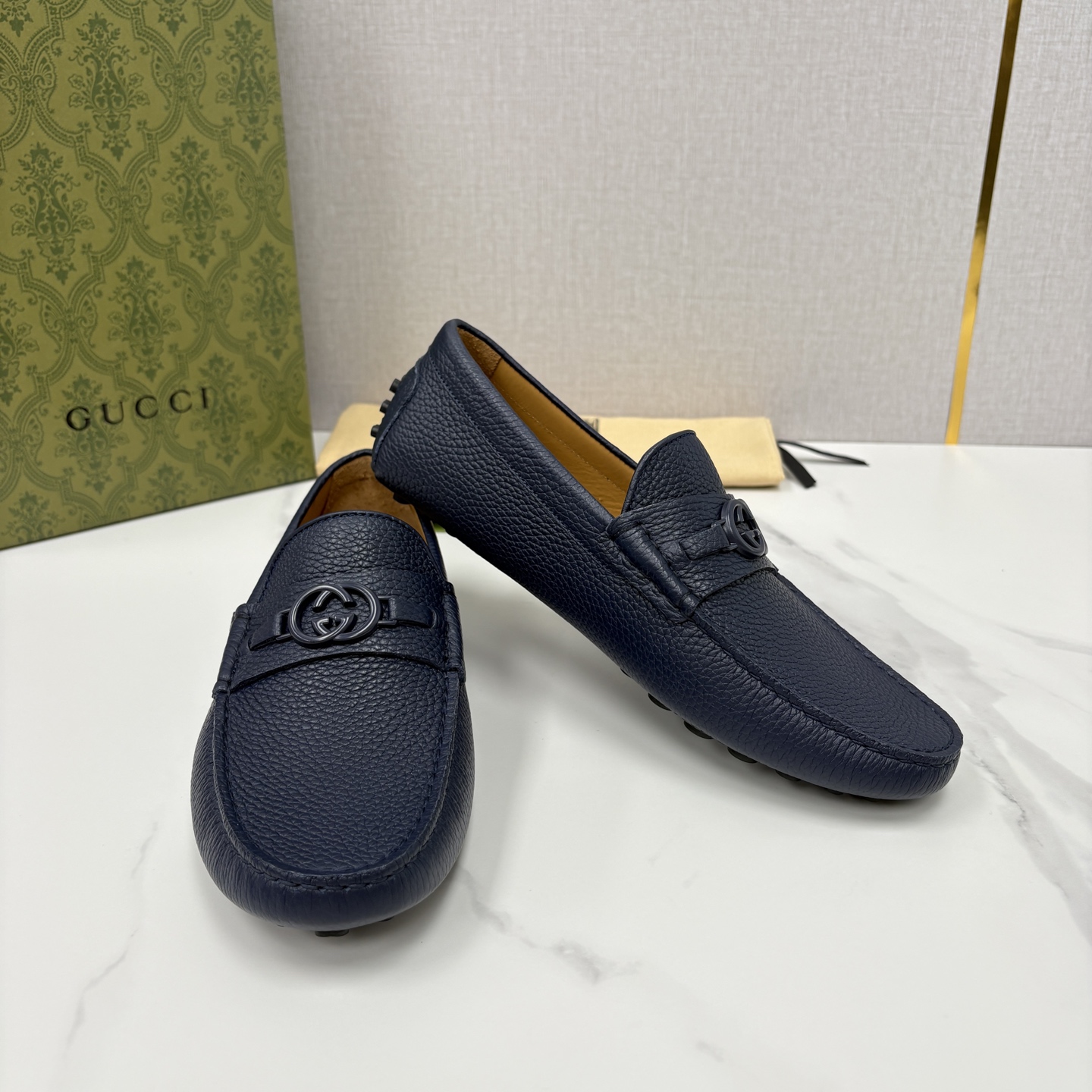 💋💍 G家 代购版 官网同步发售 GUCC* 古～驰 饰马衔扣男士驾车鞋 官方 7,300 经典款式豆豆