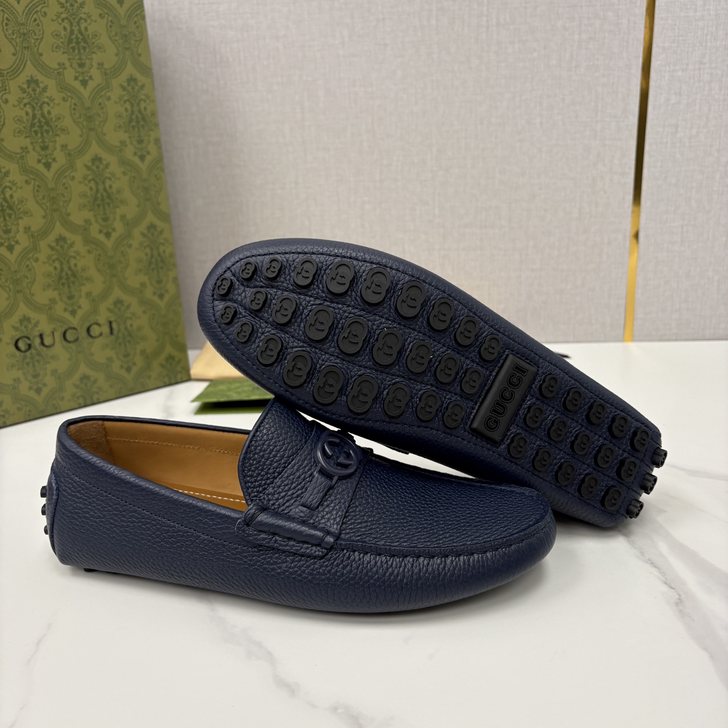 💋💍 G家 代购版 官网同步发售 GUCC* 古～驰 饰马衔扣男士驾车鞋 官方 7,300 经典款式豆豆