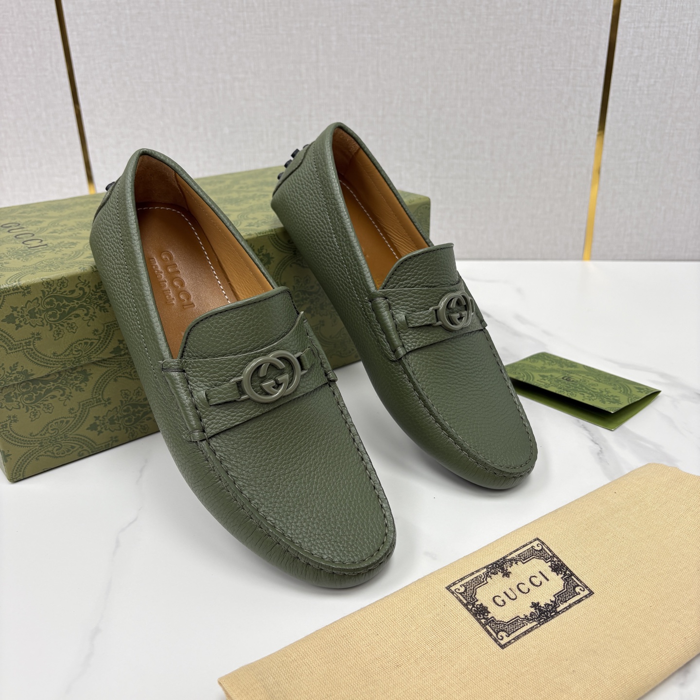 💋💍 G家 代购版 官网同步发售 GUCC* 古～驰 饰马衔扣男士驾车鞋 官方 7,300 经典款式豆豆