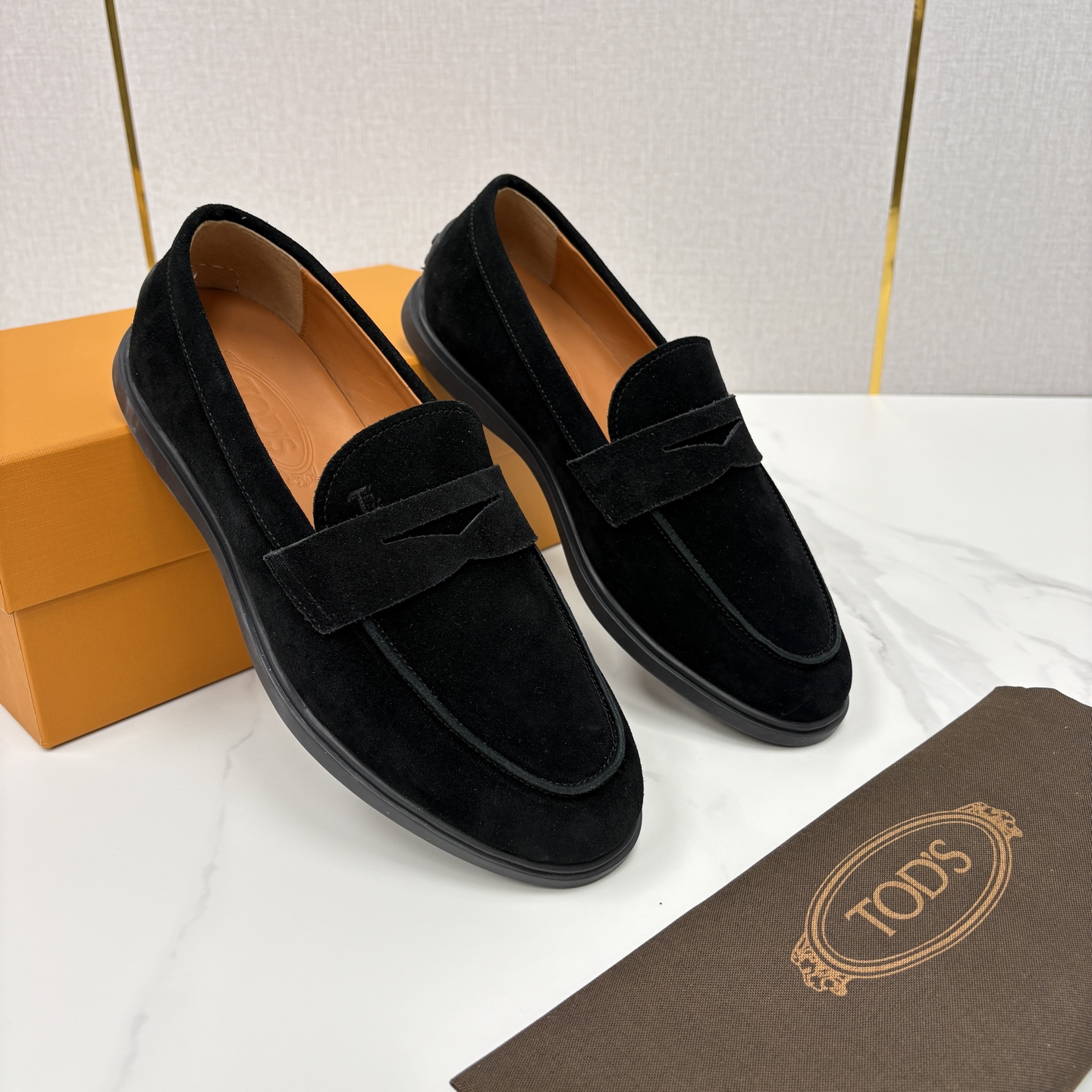 💋💍TOD*S 托德-斯 新品拉菲草（汤德森）OTV绒面皮革乐福鞋上🆕 官方 6,300 本款便鞋面料来
