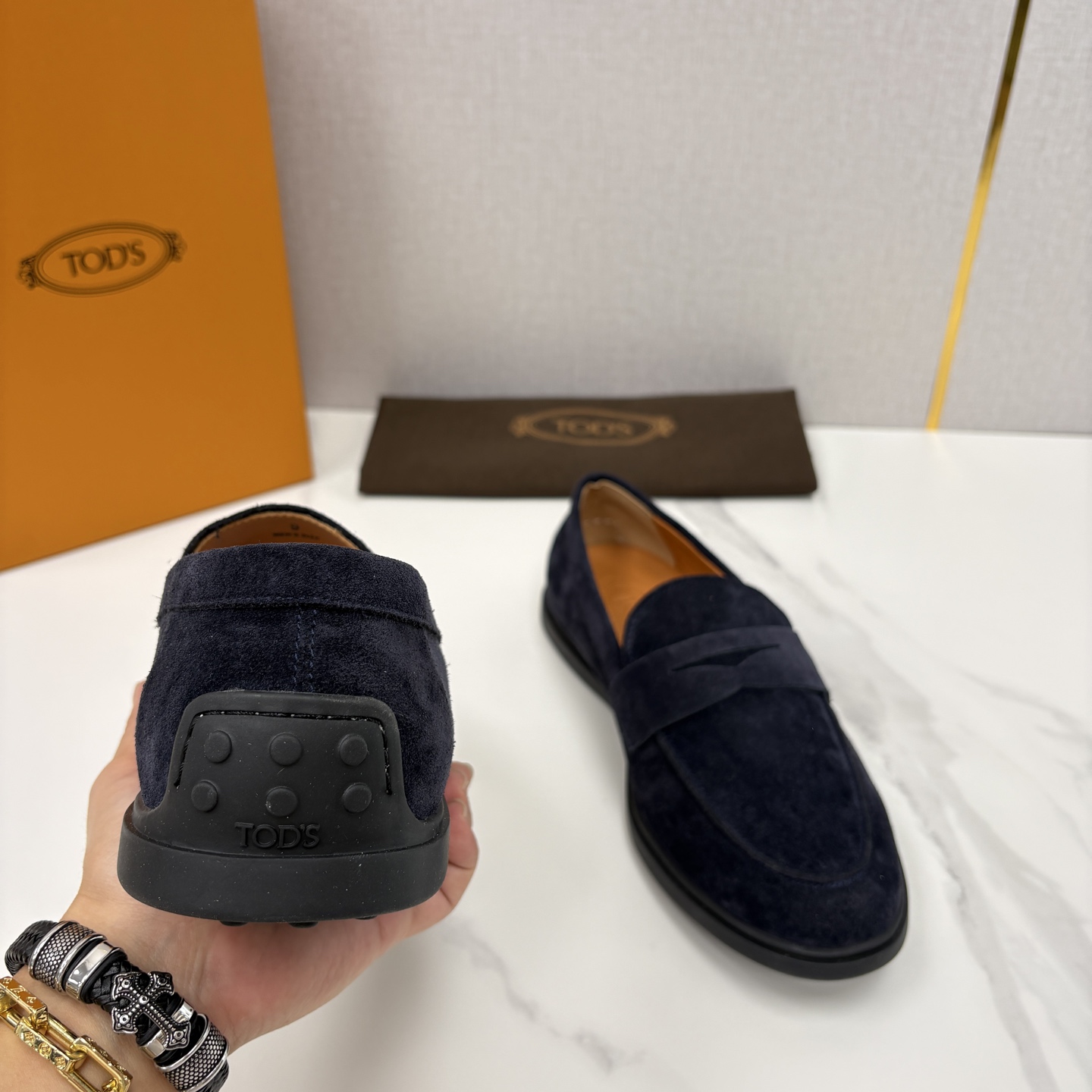 💋💍TOD*S 托德-斯 新品拉菲草（汤德森）OTV绒面皮革乐福鞋上🆕 官方 6,300 本款便鞋面料来