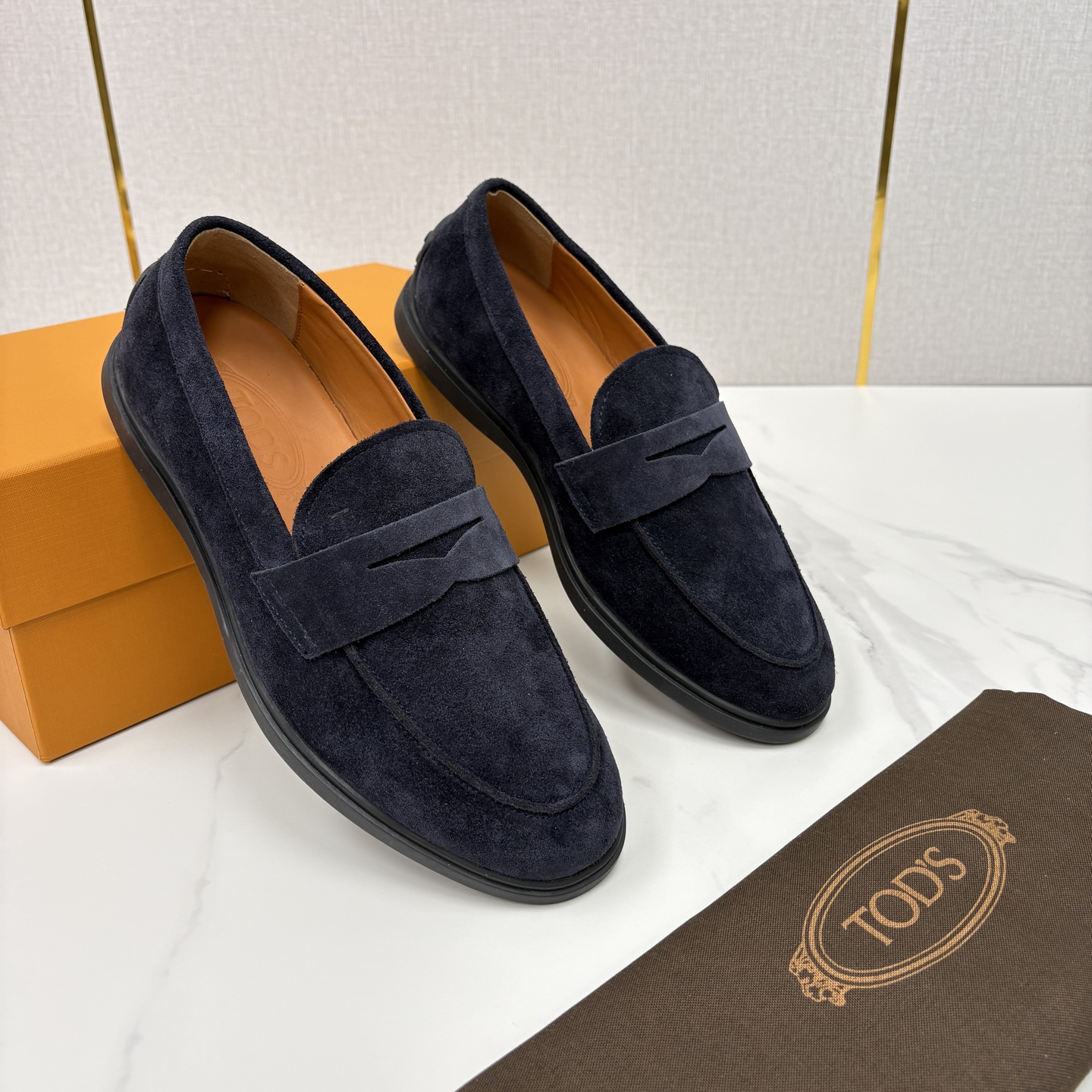 💋💍TOD*S 托德-斯 新品拉菲草（汤德森）OTV绒面皮革乐福鞋上🆕 官方 6,300 本款便鞋面料来