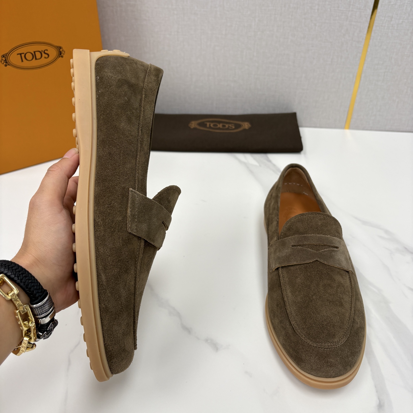 💋💍TOD*S 托德-斯 新品拉菲草（汤德森）OTV绒面皮革乐福鞋上🆕 官方 6,300 本款便鞋面料来