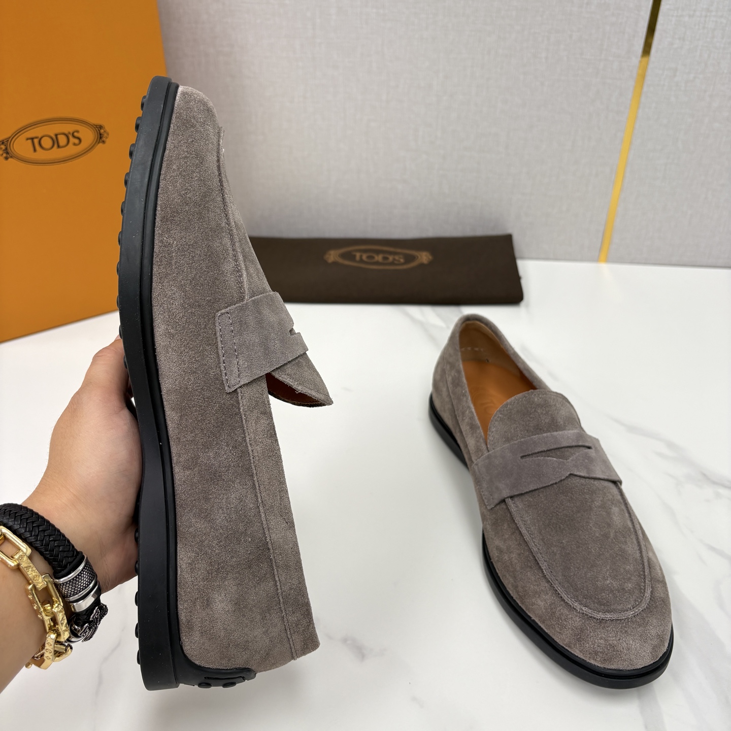 💋💍TOD*S 托德-斯 新品拉菲草（汤德森）OTV绒面皮革乐福鞋上🆕 官方 6,300 本款便鞋面料来