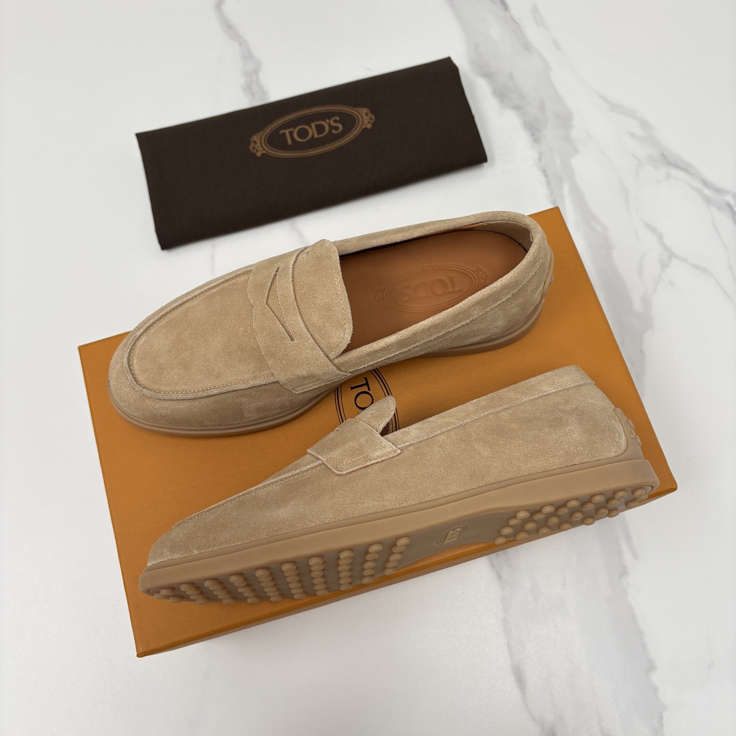 💋💍TOD*S 托德-斯 新品拉菲草（汤德森）OTV绒面皮革乐福鞋上🆕 官方 6,300 本款便鞋面料来