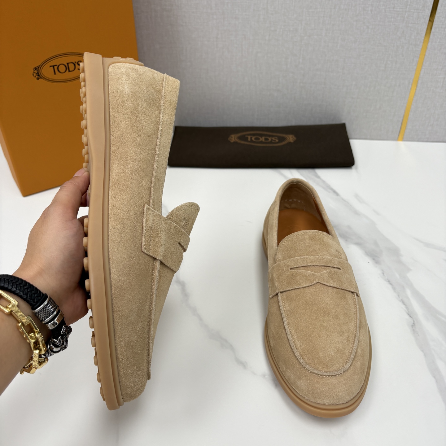 💋💍TOD*S 托德-斯 新品拉菲草（汤德森）OTV绒面皮革乐福鞋上🆕 官方 6,300 本款便鞋面料来