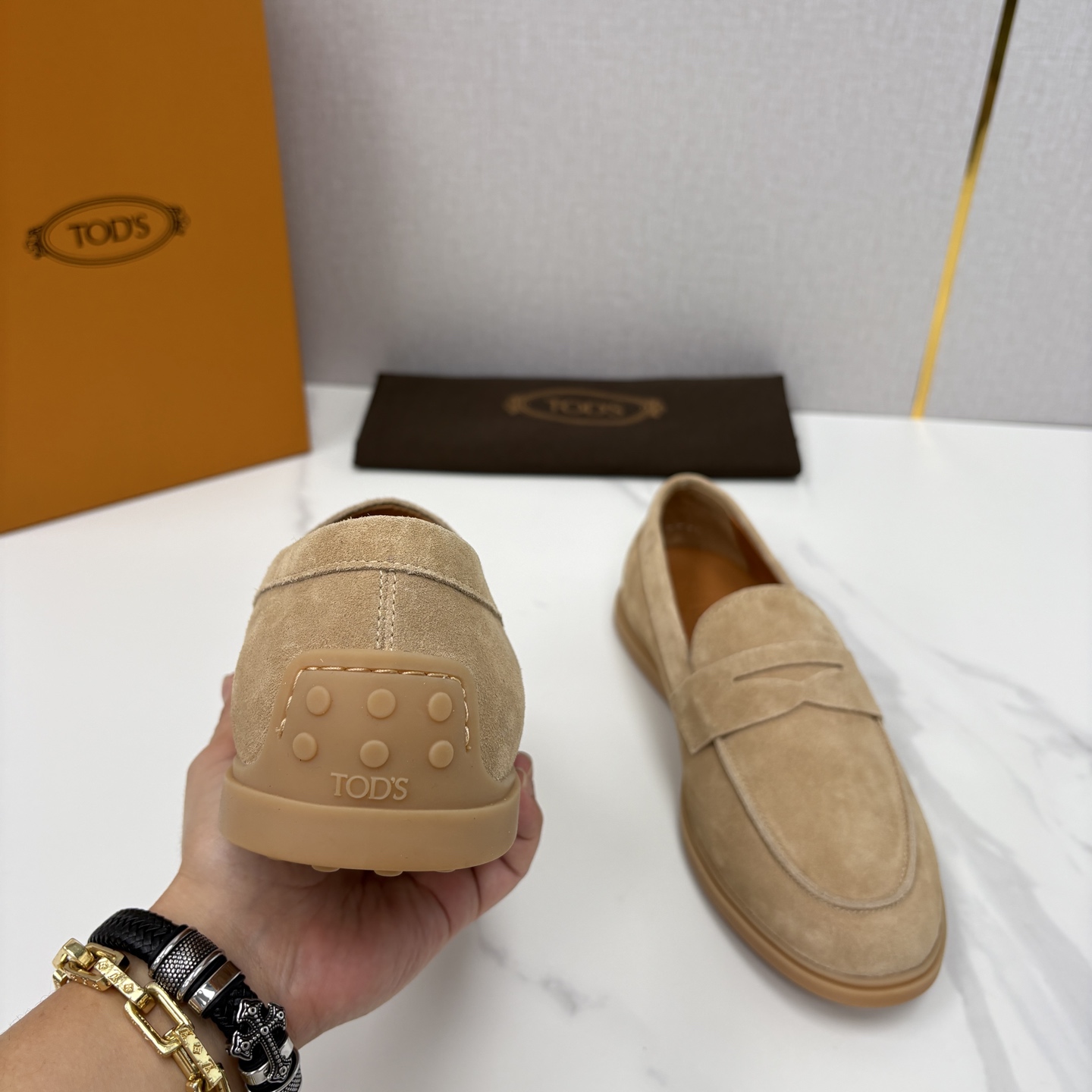 💋💍TOD*S 托德-斯 新品拉菲草（汤德森）OTV绒面皮革乐福鞋上🆕 官方 6,300 本款便鞋面料来