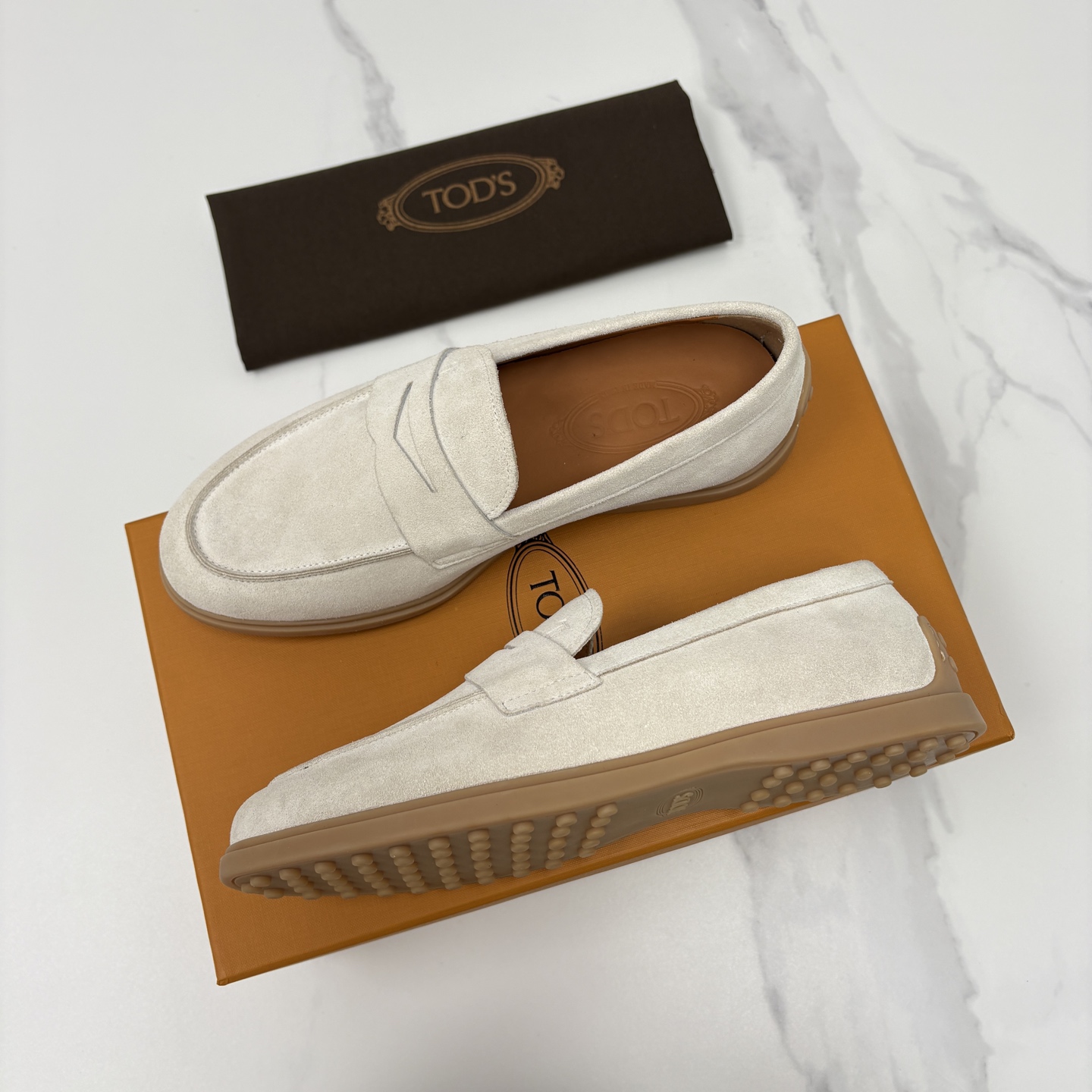 💋💍TOD*S 托德-斯 新品拉菲草（汤德森）OTV绒面皮革乐福鞋上🆕 官方 6,300 本款便鞋面料来