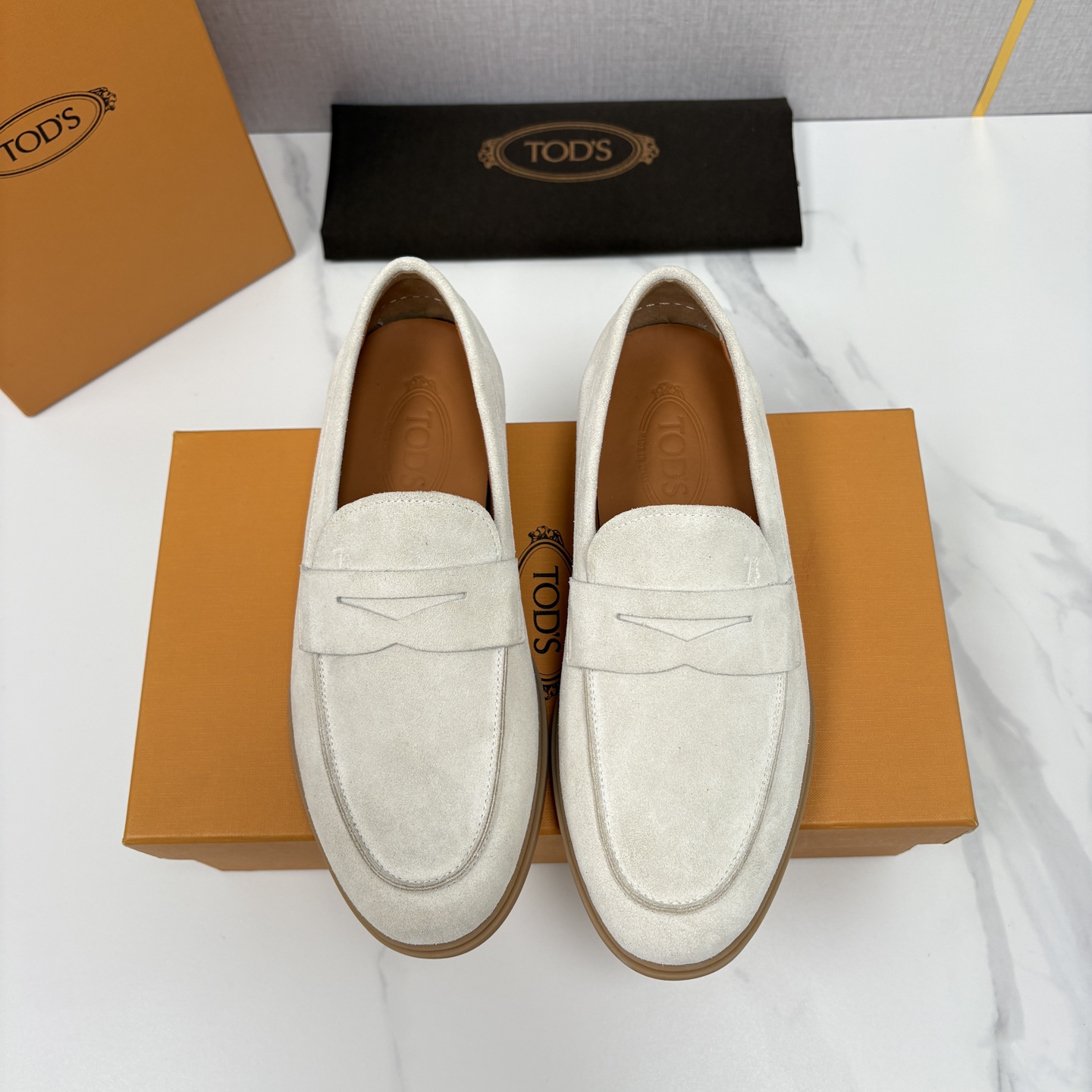 💋💍TOD*S 托德-斯 新品拉菲草（汤德森）OTV绒面皮革乐福鞋上🆕 官方 6,300 本款便鞋面料来