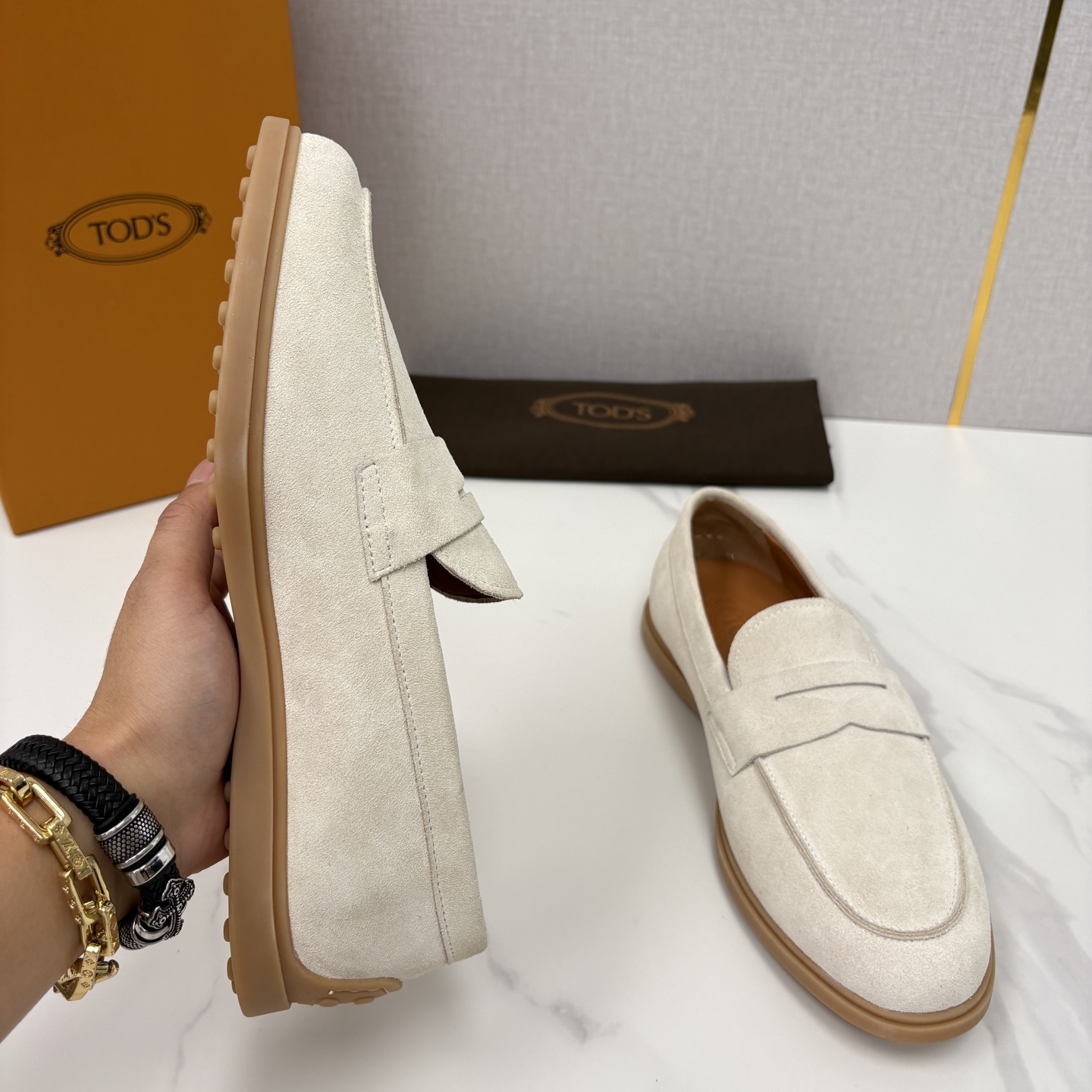 💋💍TOD*S 托德-斯 新品拉菲草（汤德森）OTV绒面皮革乐福鞋上🆕 官方 6,300 本款便鞋面料来
