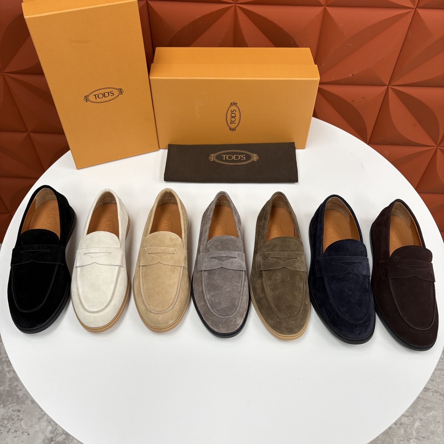 💋💍TOD*S 托德-斯 新品拉菲草（汤德森）OTV绒面皮革乐福鞋上🆕 官方 6,300 本款便鞋面料来