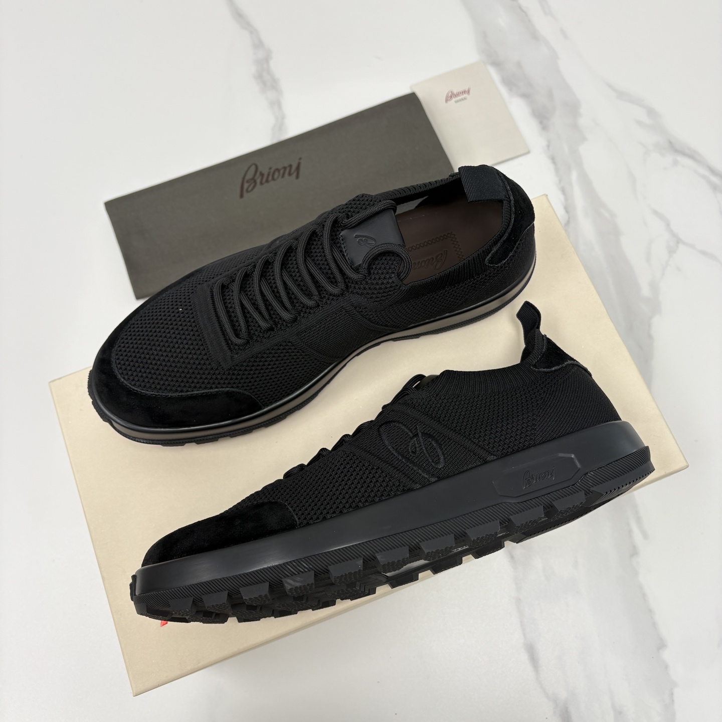 💋💍 Brion* （布里-奥尼） 男士新款轻奢休闲运动鞋 该品牌于1945年创立于意大利罗马的男装奢侈