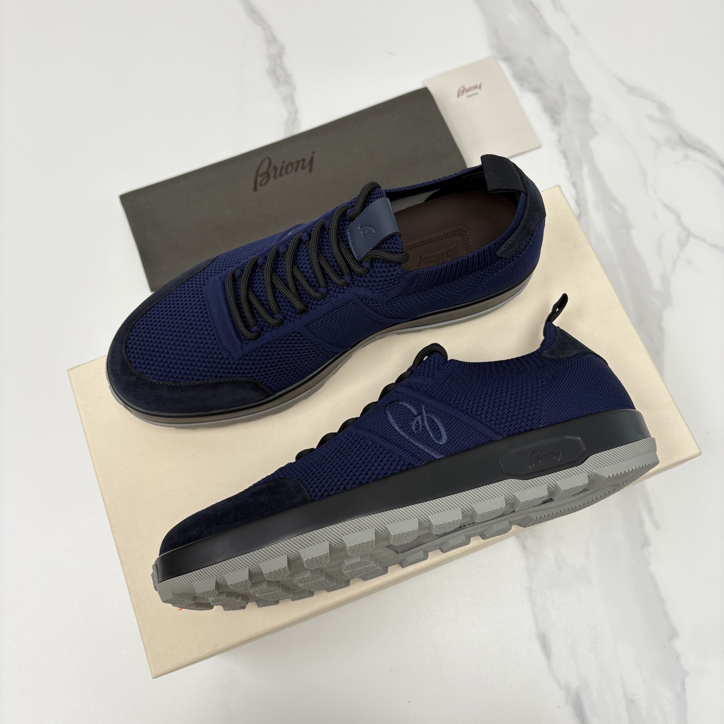 💋💍 Brion* （布里-奥尼） 男士新款轻奢休闲运动鞋 该品牌于1945年创立于意大利罗马的男装奢侈