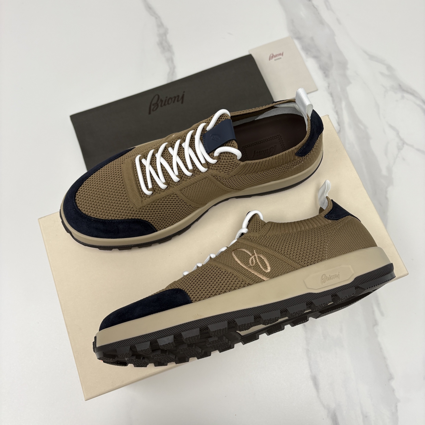 💋💍 Brion* （布里-奥尼） 男士新款轻奢休闲运动鞋 该品牌于1945年创立于意大利罗马的男装奢侈