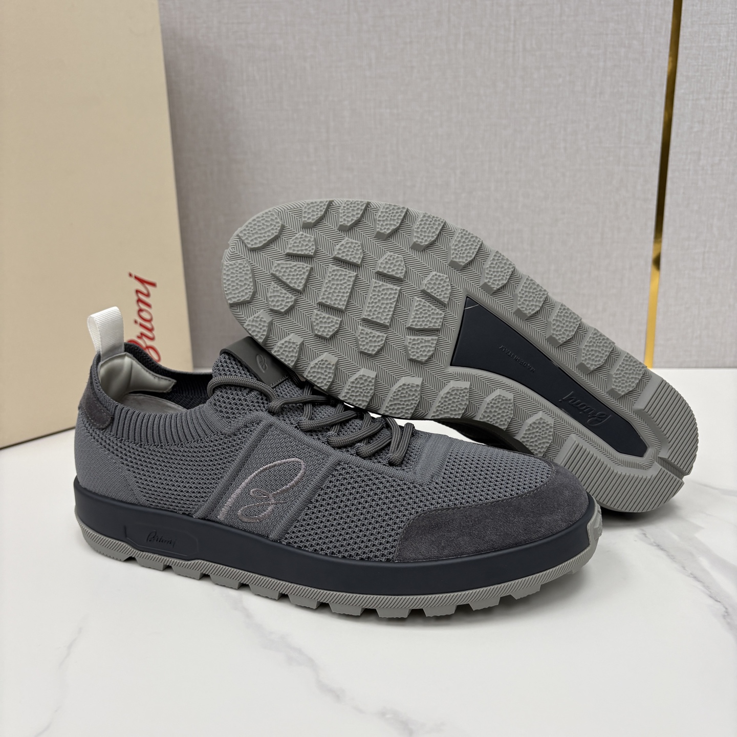 💋💍 Brion* （布里-奥尼） 男士新款轻奢休闲运动鞋 该品牌于1945年创立于意大利罗马的男装奢侈