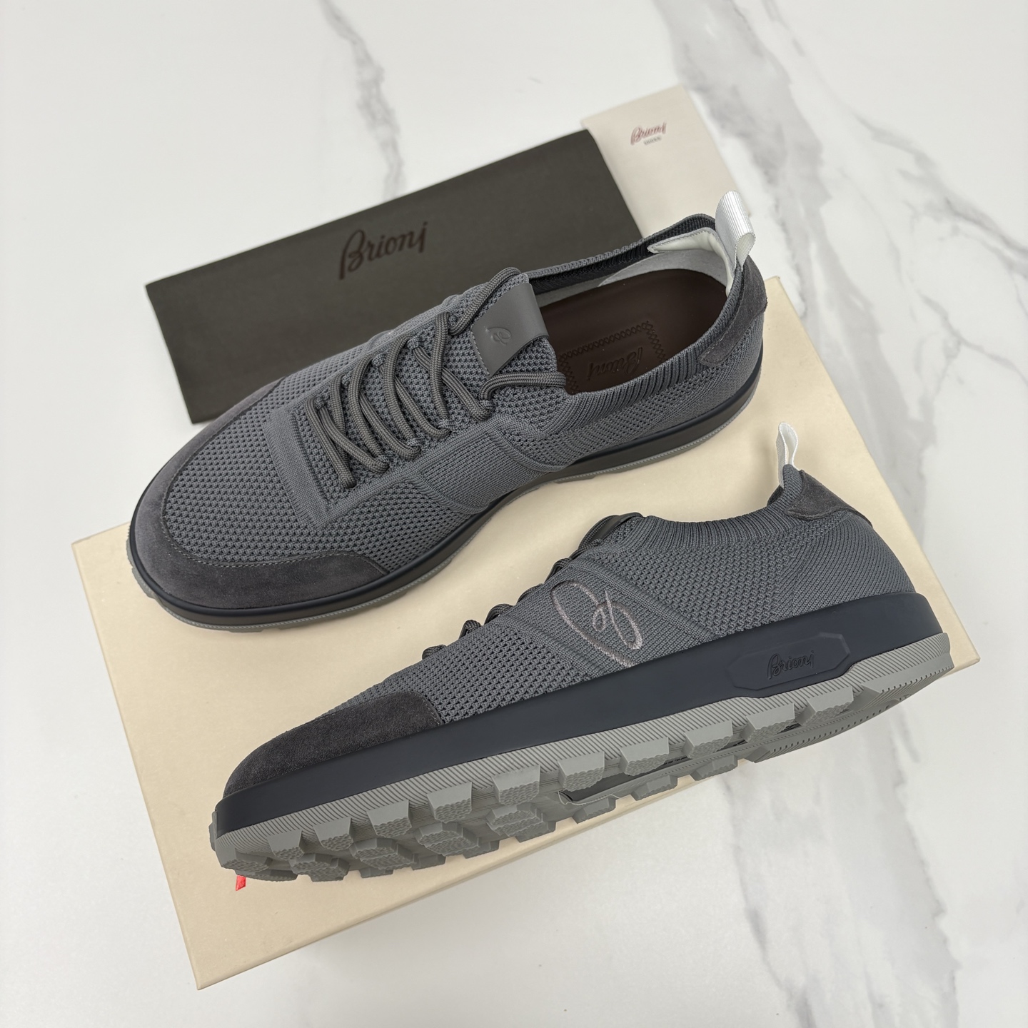 💋💍 Brion* （布里-奥尼） 男士新款轻奢休闲运动鞋 该品牌于1945年创立于意大利罗马的男装奢侈