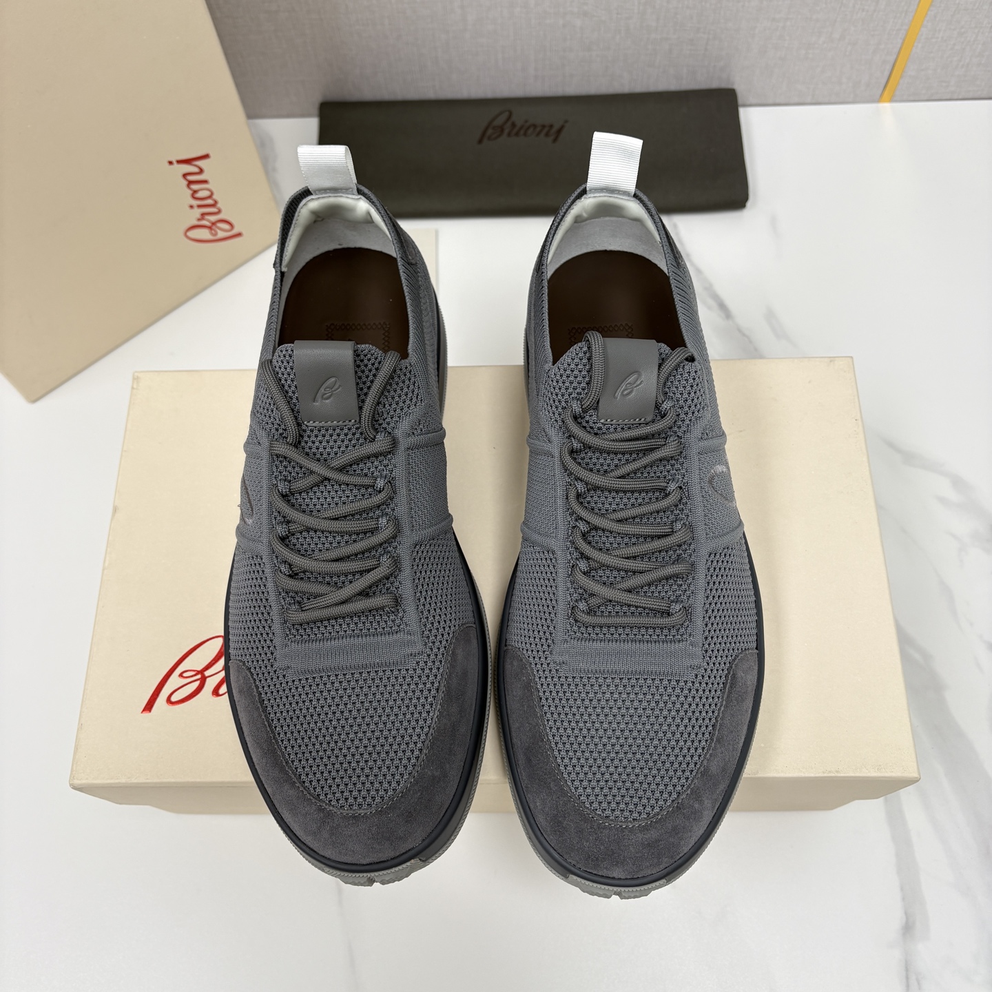 💋💍 Brion* （布里-奥尼） 男士新款轻奢休闲运动鞋 该品牌于1945年创立于意大利罗马的男装奢侈