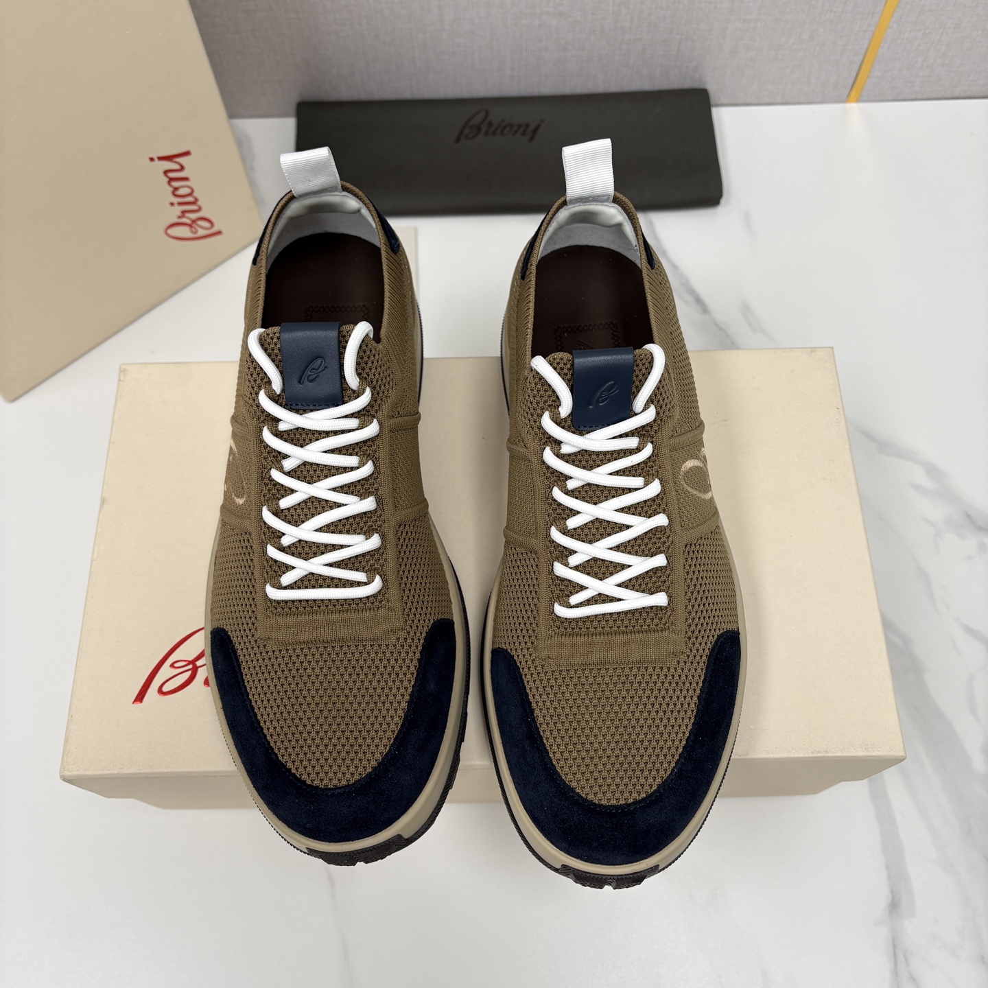 💋💍 Brion* （布里-奥尼） 男士新款轻奢休闲运动鞋 该品牌于1945年创立于意大利罗马的男装奢侈