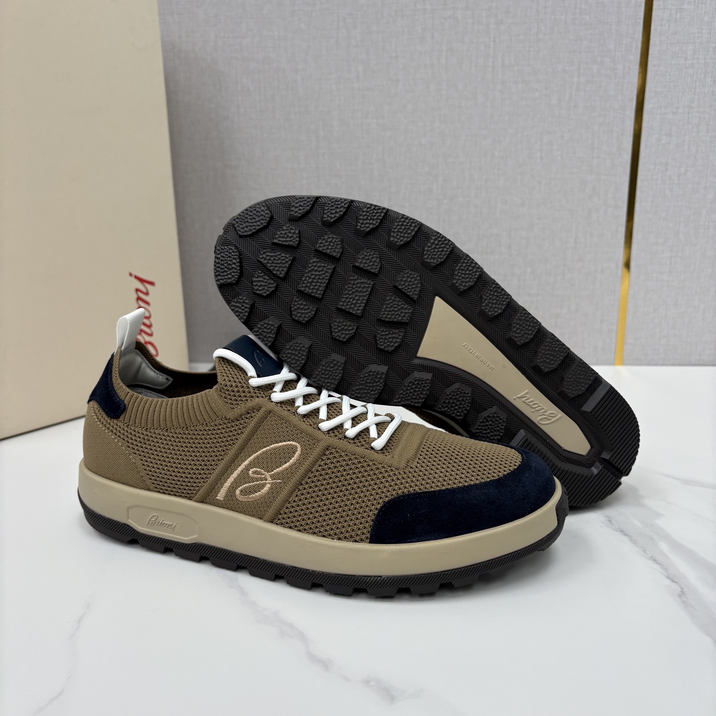 💋💍 Brion* （布里-奥尼） 男士新款轻奢休闲运动鞋 该品牌于1945年创立于意大利罗马的男装奢侈