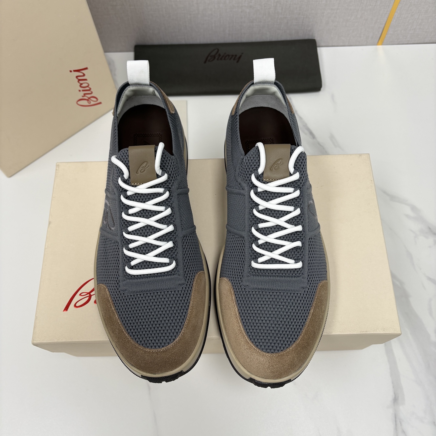 💋💍 Brion* （布里-奥尼） 男士新款轻奢休闲运动鞋 该品牌于1945年创立于意大利罗马的男装奢侈