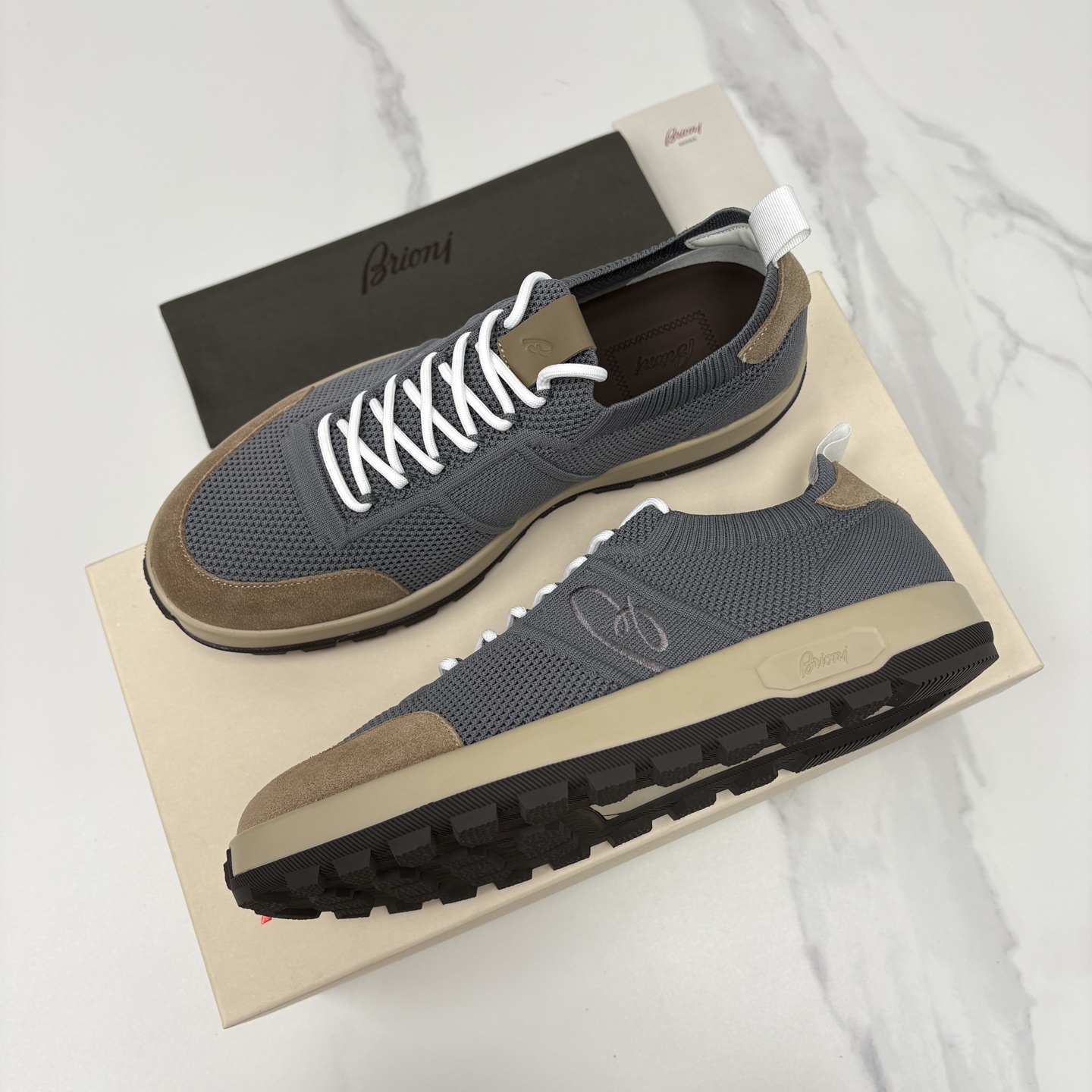 💋💍 Brion* （布里-奥尼） 男士新款轻奢休闲运动鞋 该品牌于1945年创立于意大利罗马的男装奢侈