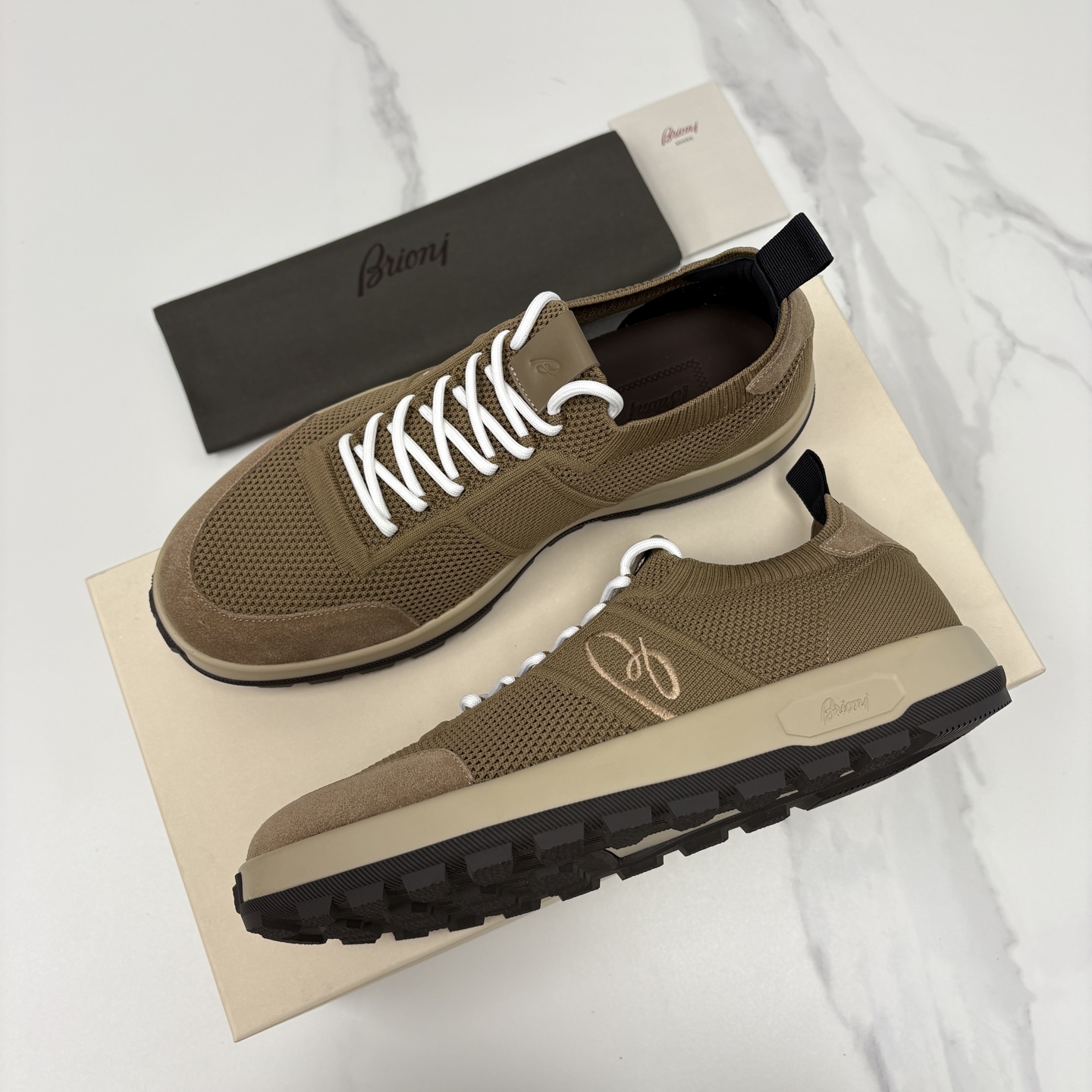 💋💍 Brion* （布里-奥尼） 男士新款轻奢休闲运动鞋 该品牌于1945年创立于意大利罗马的男装奢侈