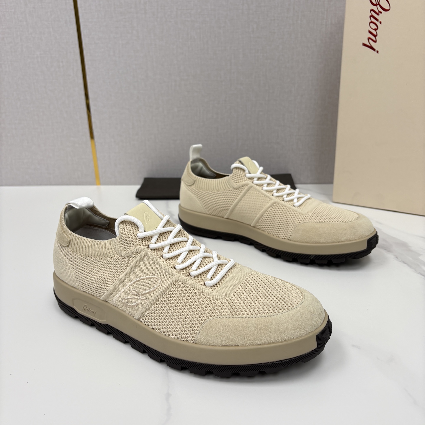 💋💍 Brion* （布里-奥尼） 男士新款轻奢休闲运动鞋 该品牌于1945年创立于意大利罗马的男装奢侈