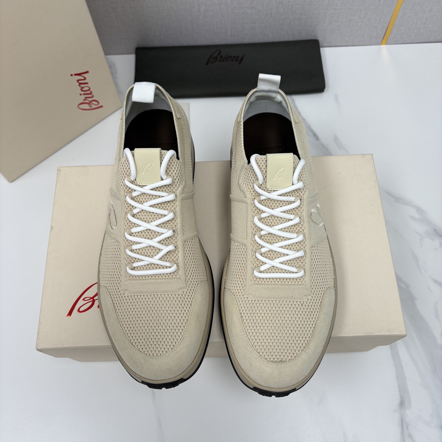 💋💍 Brion* （布里-奥尼） 男士新款轻奢休闲运动鞋 该品牌于1945年创立于意大利罗马的男装奢侈