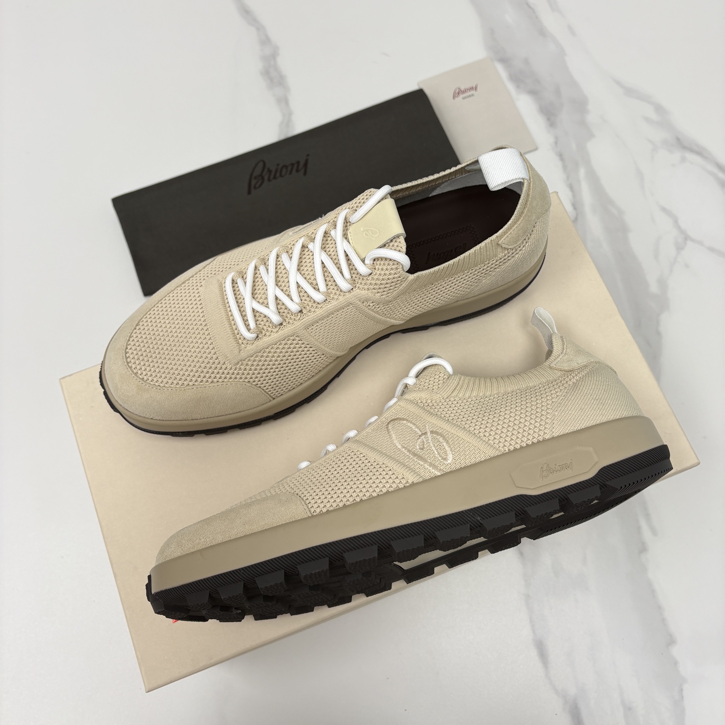 💋💍 Brion* （布里-奥尼） 男士新款轻奢休闲运动鞋 该品牌于1945年创立于意大利罗马的男装奢侈