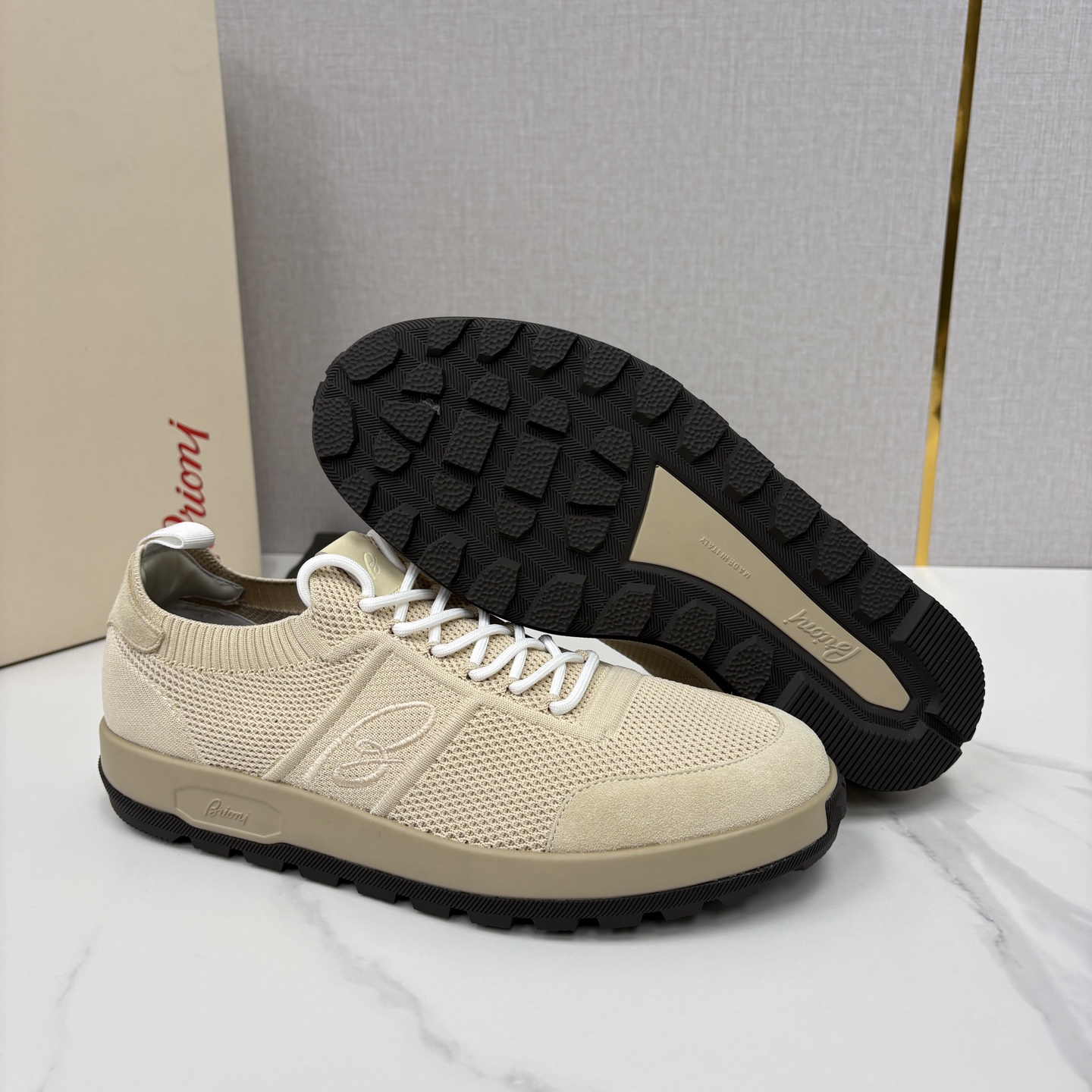 💋💍 Brion* （布里-奥尼） 男士新款轻奢休闲运动鞋 该品牌于1945年创立于意大利罗马的男装奢侈