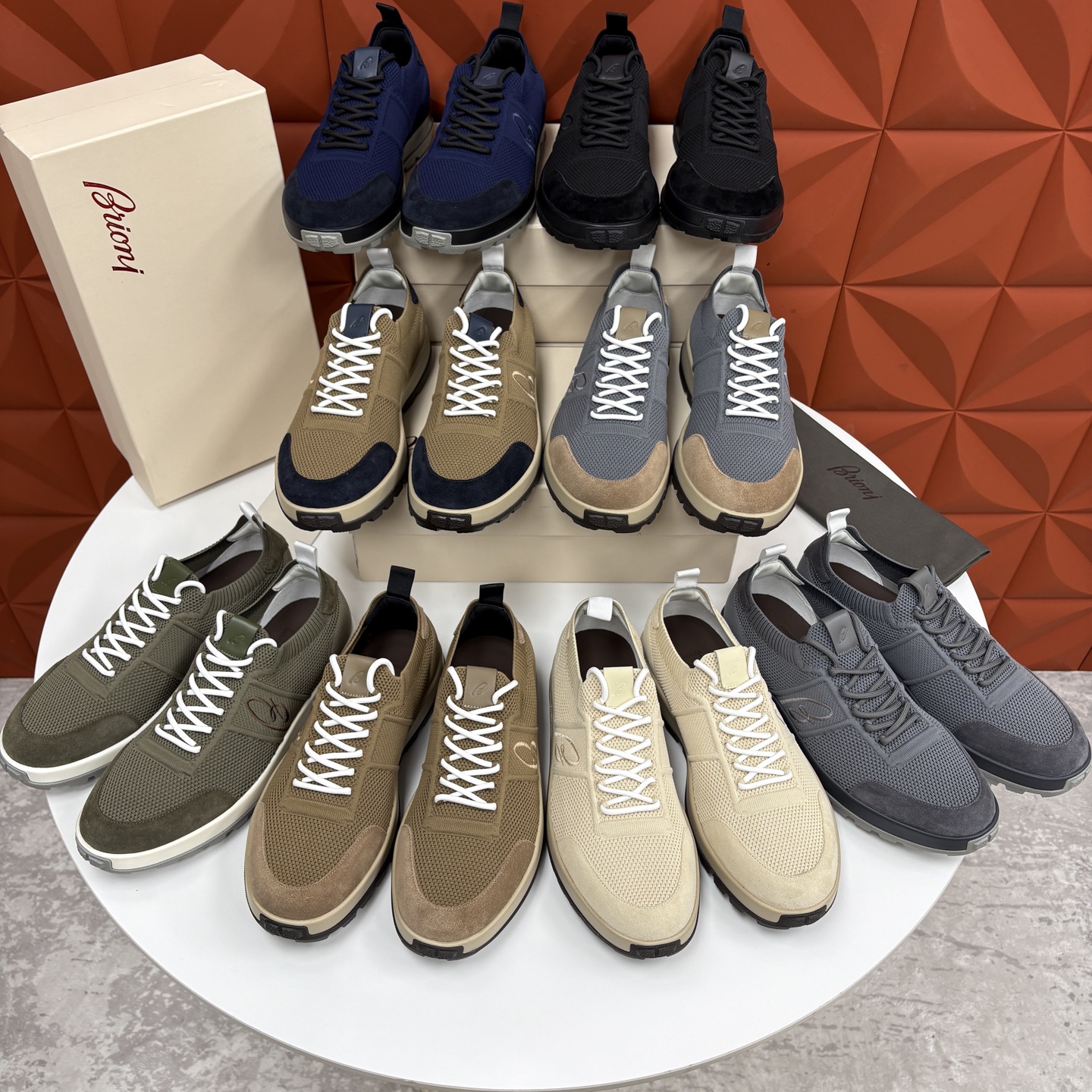 💋💍 Brion* （布里-奥尼） 男士新款轻奢休闲运动鞋 该品牌于1945年创立于意大利罗马的男装奢侈