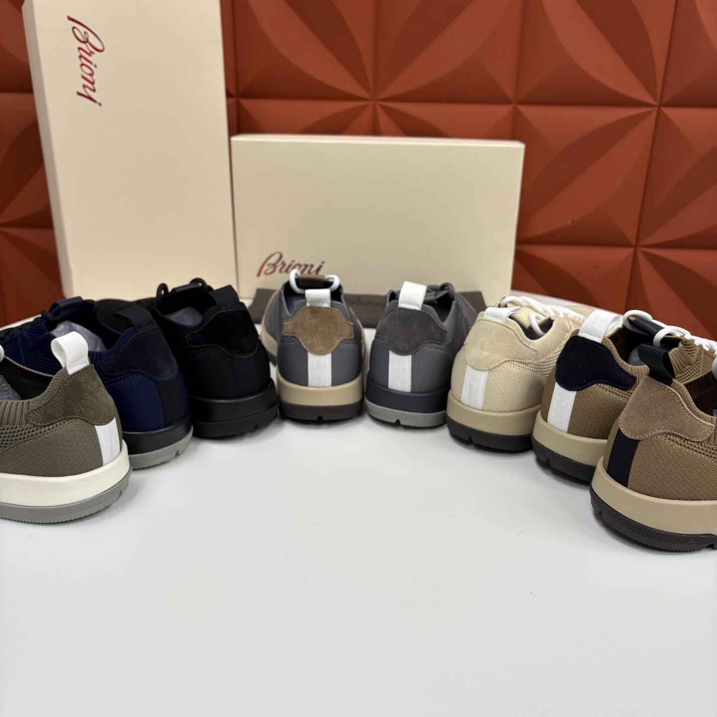 💋💍 Brion* （布里-奥尼） 男士新款轻奢休闲运动鞋 该品牌于1945年创立于意大利罗马的男装奢侈