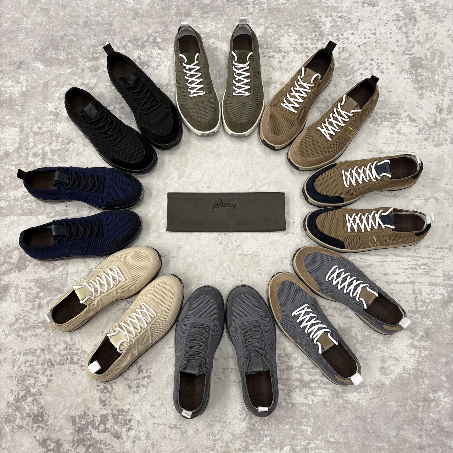 💋💍 Brion* （布里-奥尼） 男士新款轻奢休闲运动鞋 该品牌于1945年创立于意大利罗马的男装奢侈