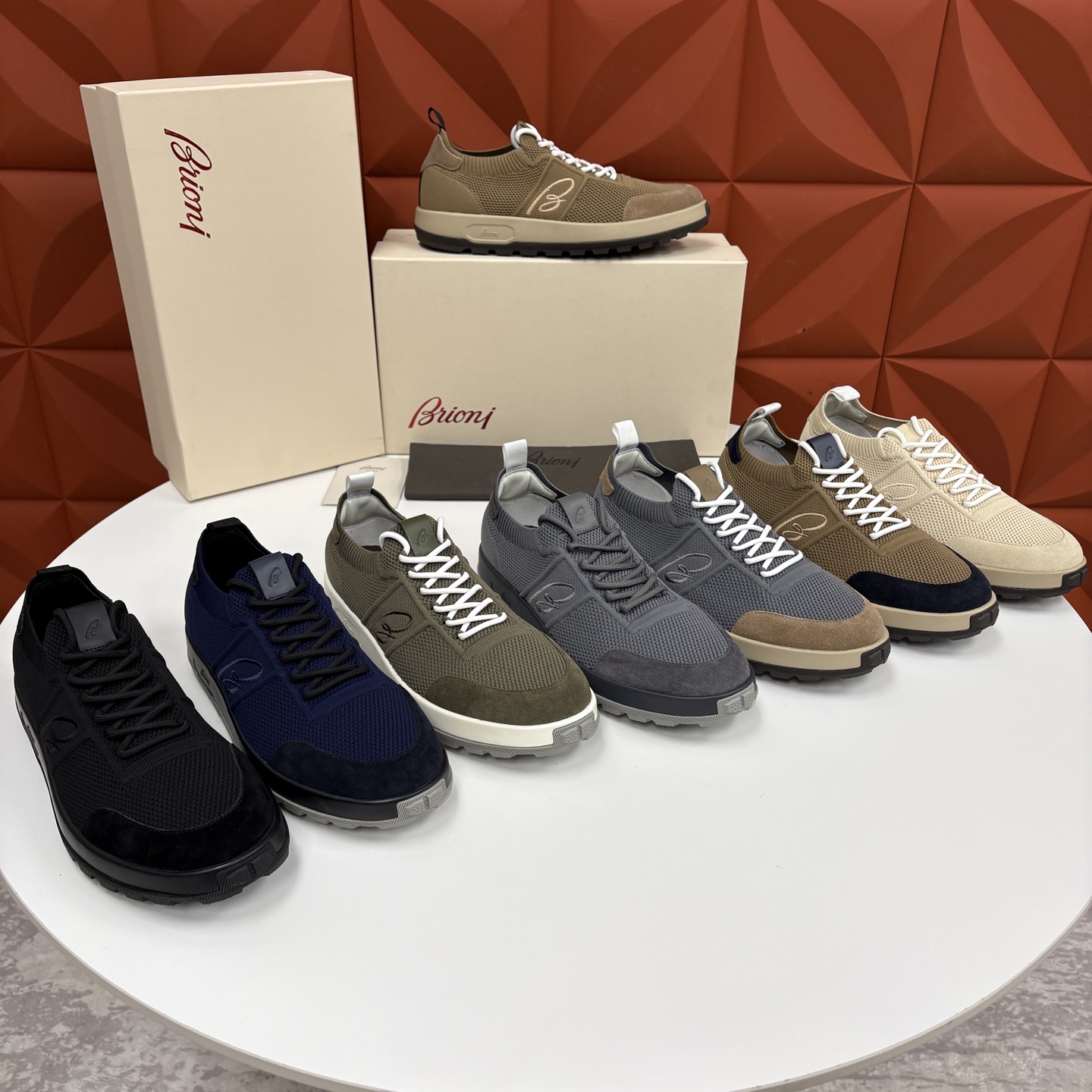 💋💍 Brion* （布里-奥尼） 男士新款轻奢休闲运动鞋 该品牌于1945年创立于意大利罗马的男装奢侈