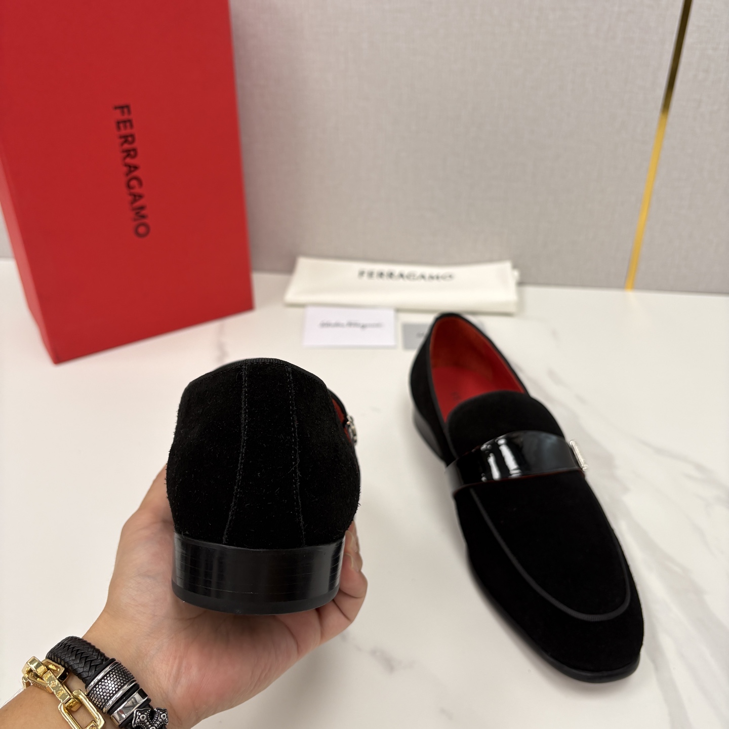 💋💍 SF 菲拉** 专柜同步新款 男士便鞋 可休闲可正装莫卡辛乐福皮鞋 经典造型体现正装时髦魅力，全新