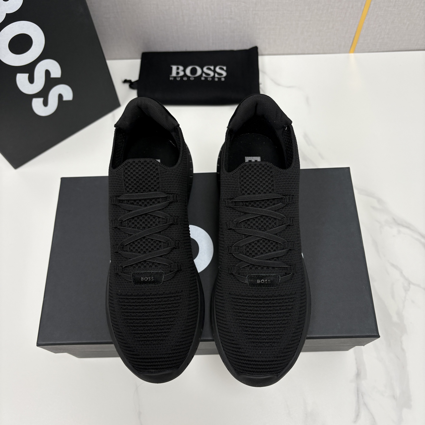 💋💍BOSS 男士新款 HUG*O BOSS 作为德国高端轻奢男装品牌，以极简设计、精湛工艺与都市质感著