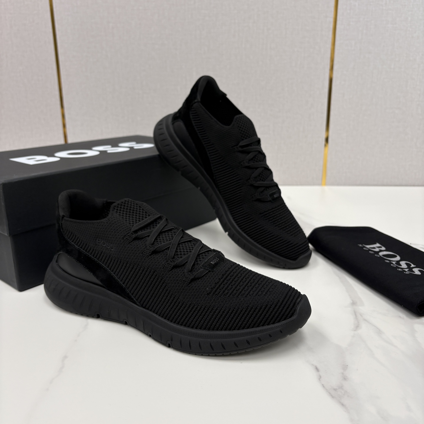 💋💍BOSS 男士新款 HUG*O BOSS 作为德国高端轻奢男装品牌，以极简设计、精湛工艺与都市质感著