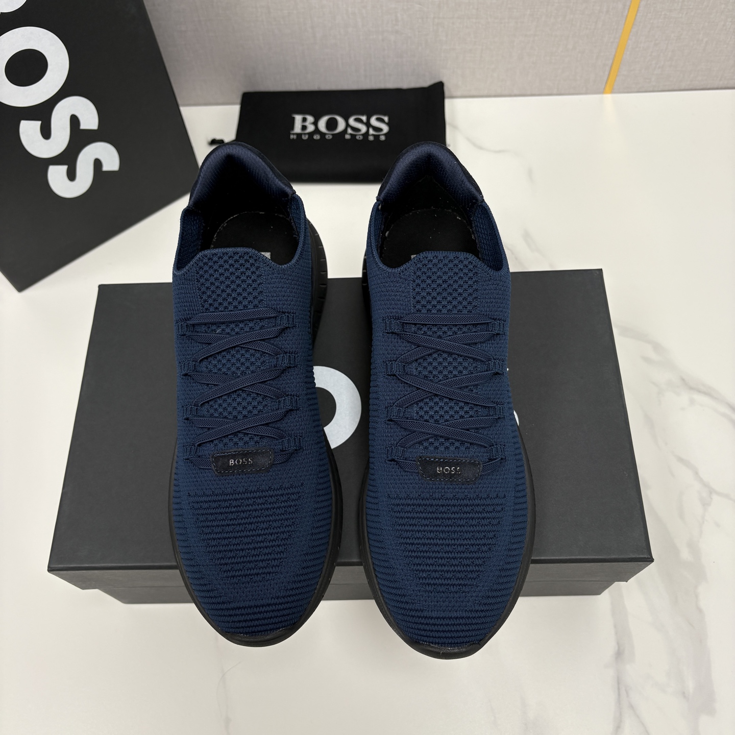 💋💍BOSS 男士新款 HUG*O BOSS 作为德国高端轻奢男装品牌，以极简设计、精湛工艺与都市质感著