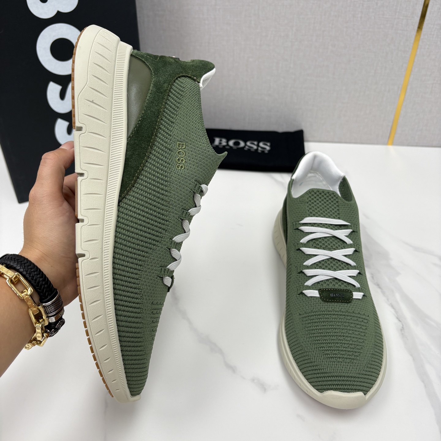 💋💍BOSS 男士新款 HUG*O BOSS 作为德国高端轻奢男装品牌，以极简设计、精湛工艺与都市质感著